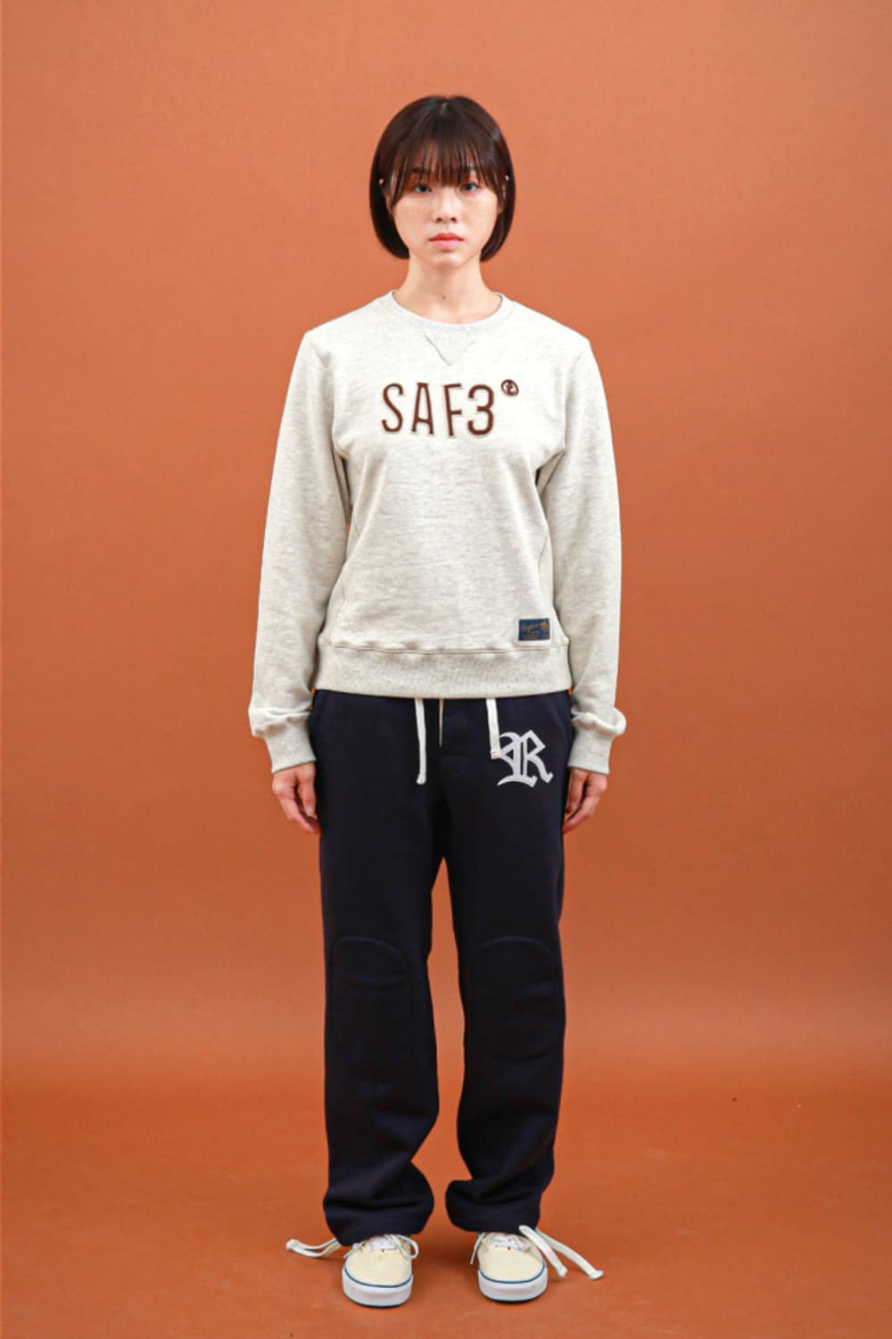 사파리스팟 1/2 REGION MOTORS CLUB LOGO 맨투맨 상품이미지1