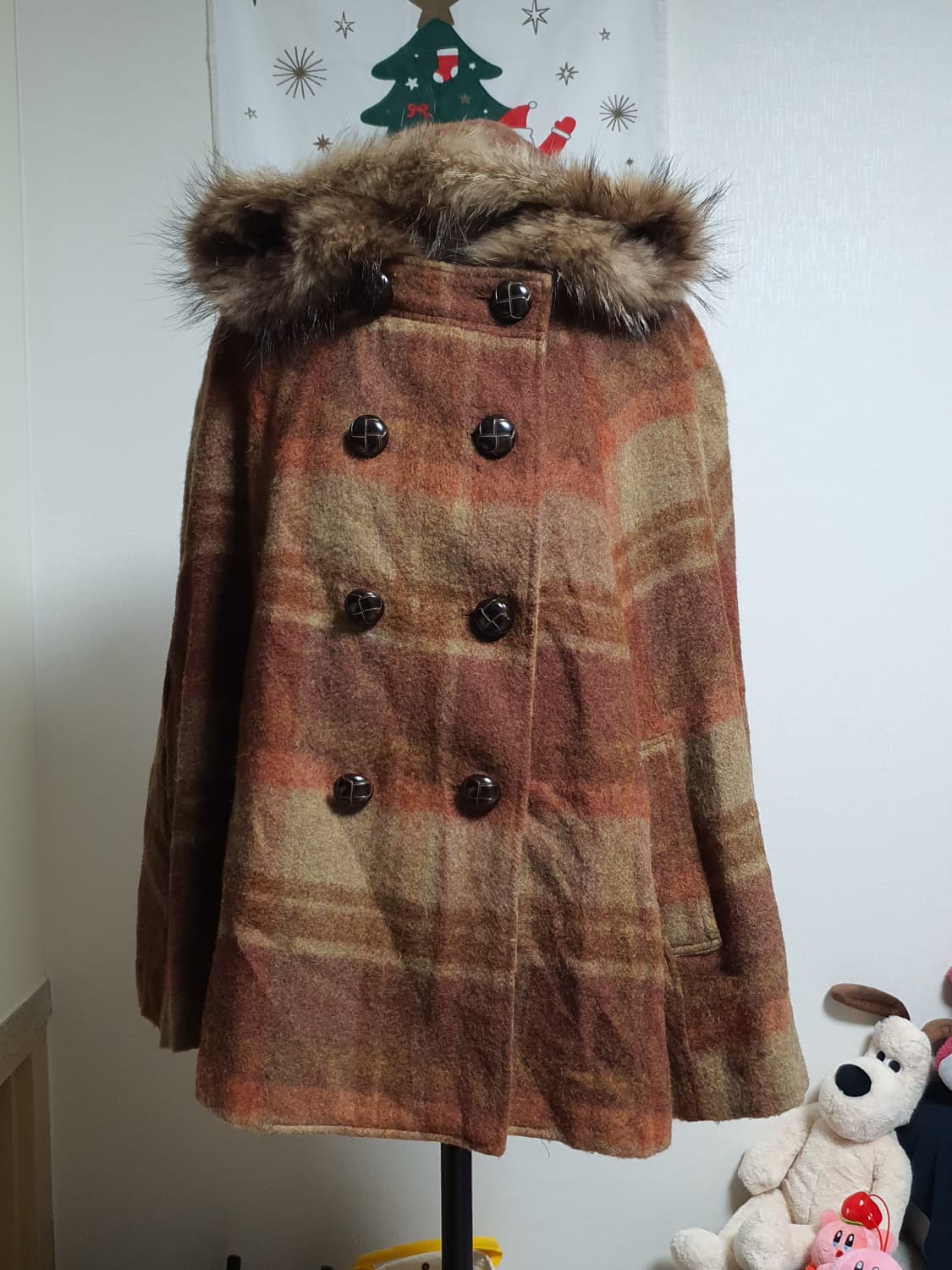 [모리걸] 체크 패턴 후드 퍼 케이프 코트 사와코 코트 상품이미지2