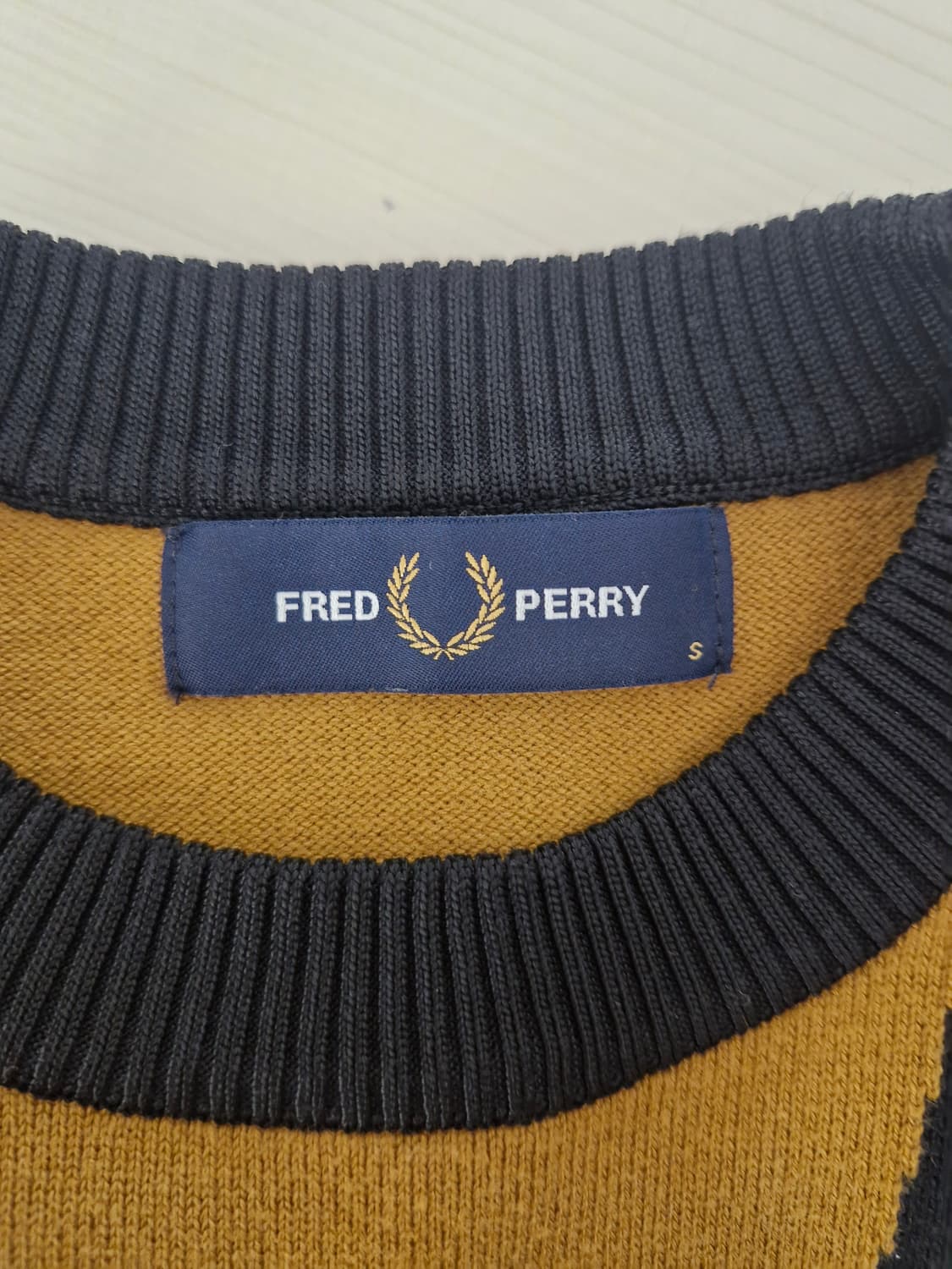 프레드페리(PRED PERRY)사선 블록 니트 상품이미지7