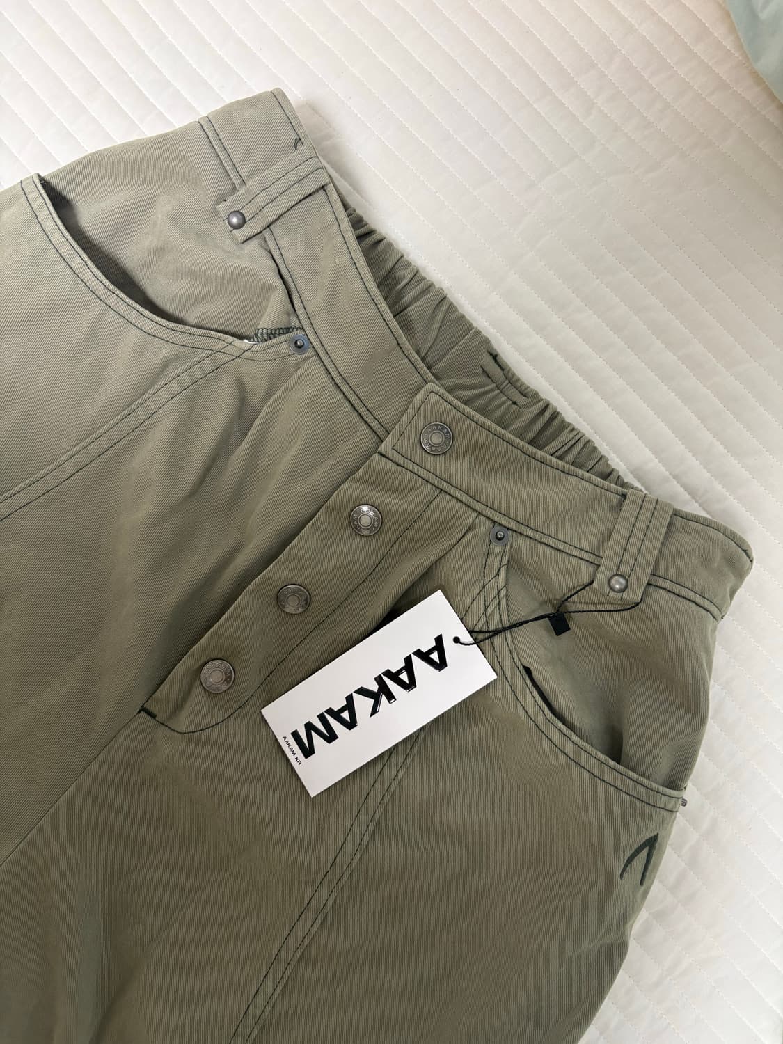 아캄 핀턱 스터드 코튼 팬츠 1 상품이미지4