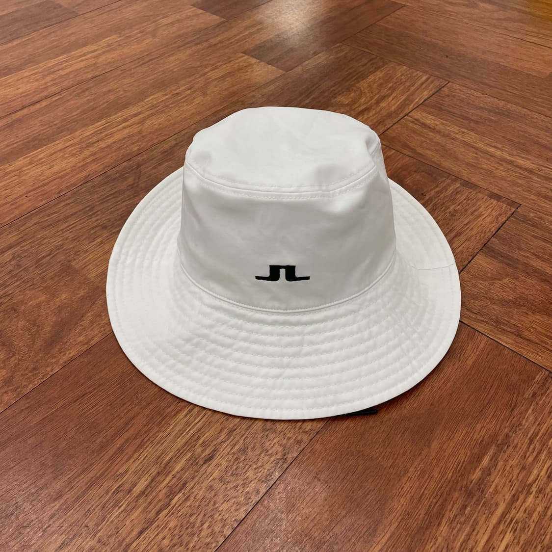 제이린드버그 양면 버킷햇 상품이미지2