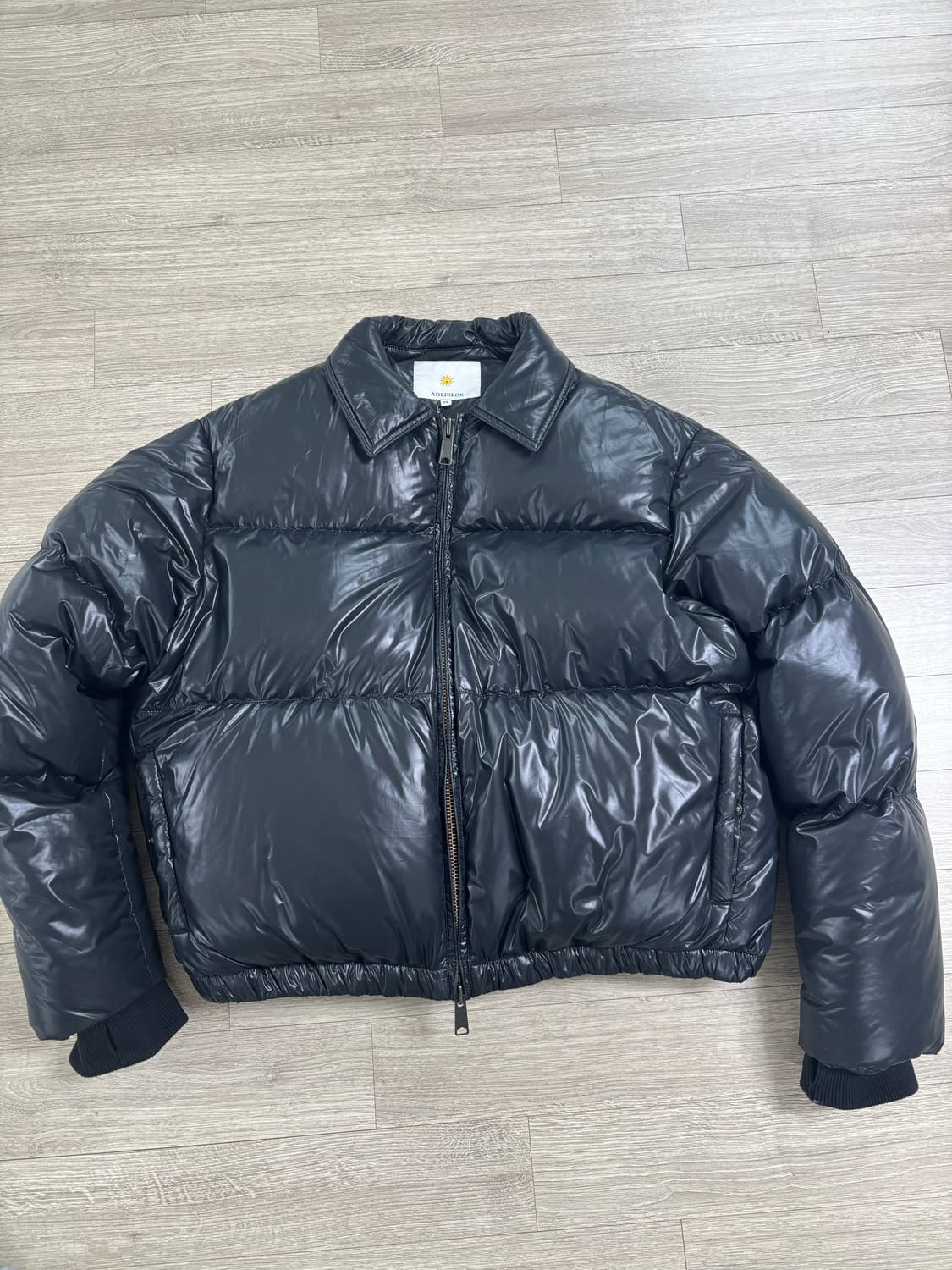 KKST 에드리엘로스 카라 덕다운 숏 패딩 상품이미지3