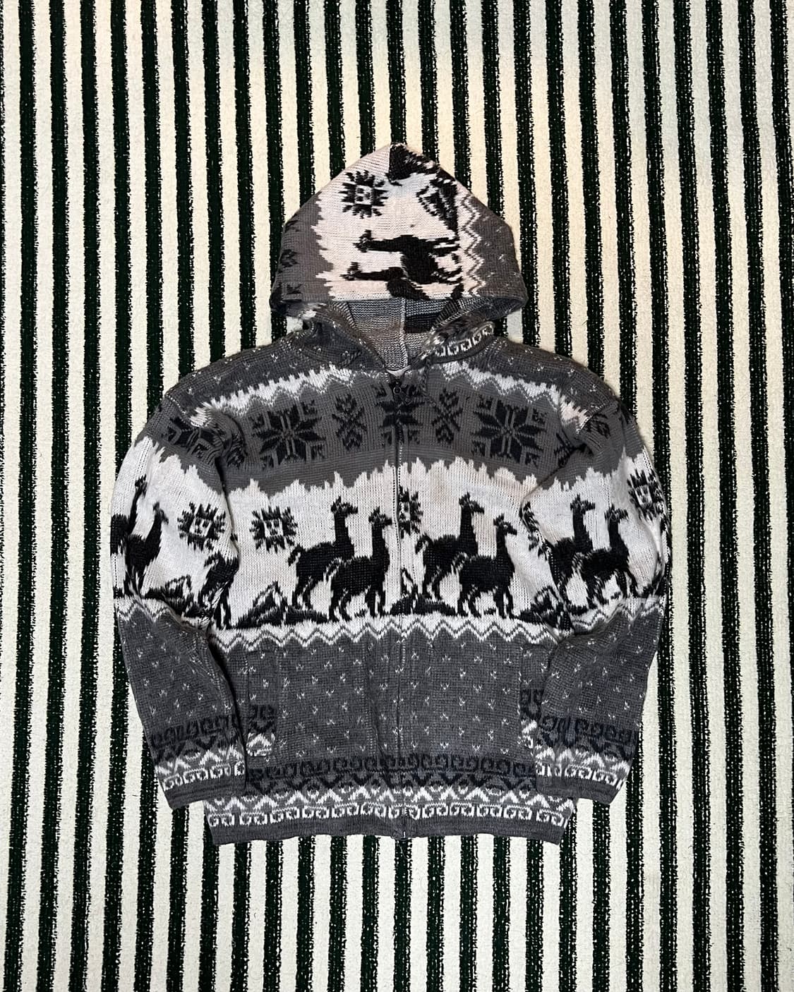 Alpaca Ecuador zip-up hooded sweater 상품이미지1