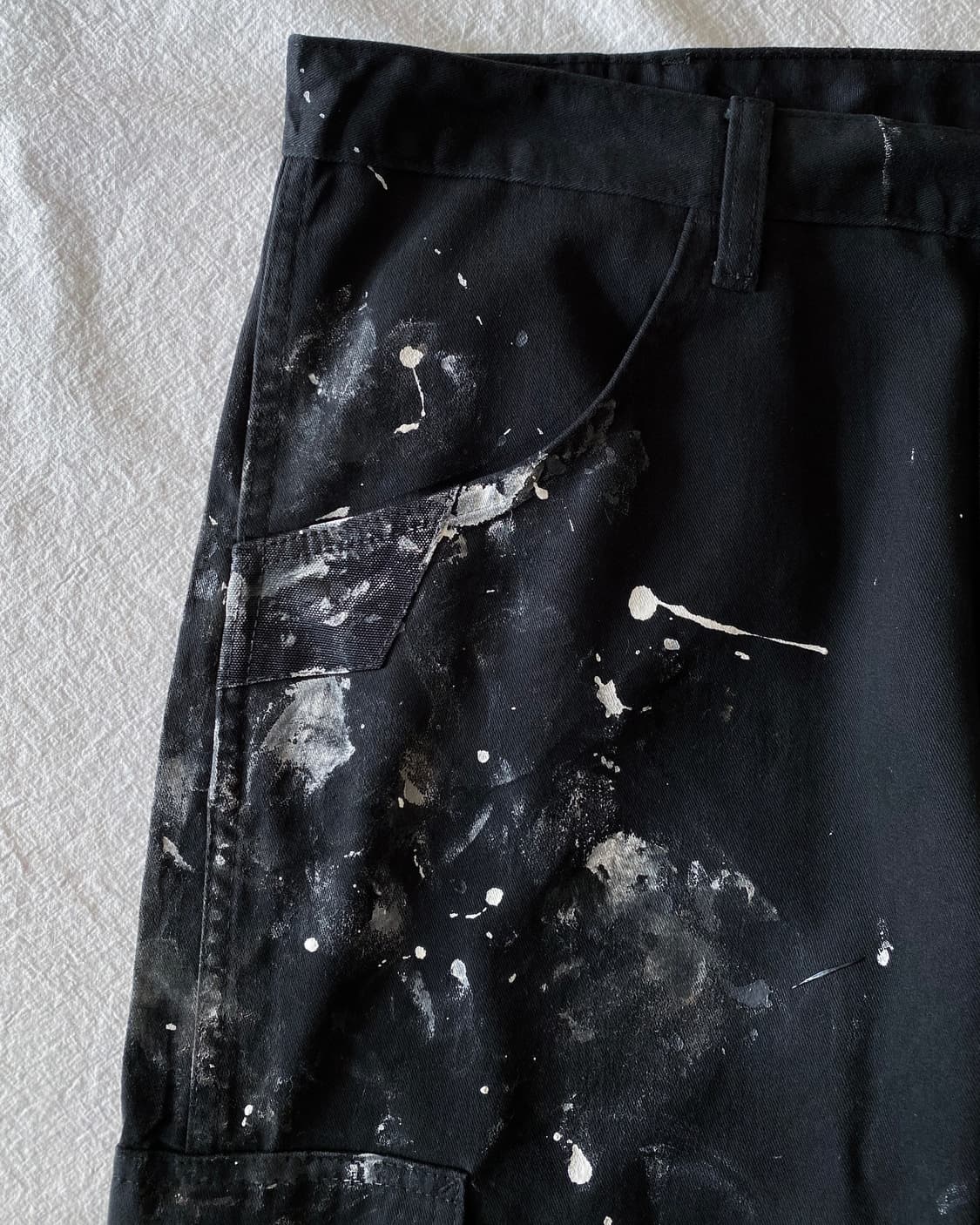 랭글러 페인팅 블랙 카고 팬츠 상품이미지4