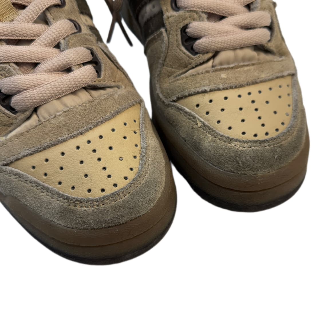 아디다스 X 배드 버니 포럼 84 로우 더 퍼스트 카페 스니커즈 230  상품이미지7