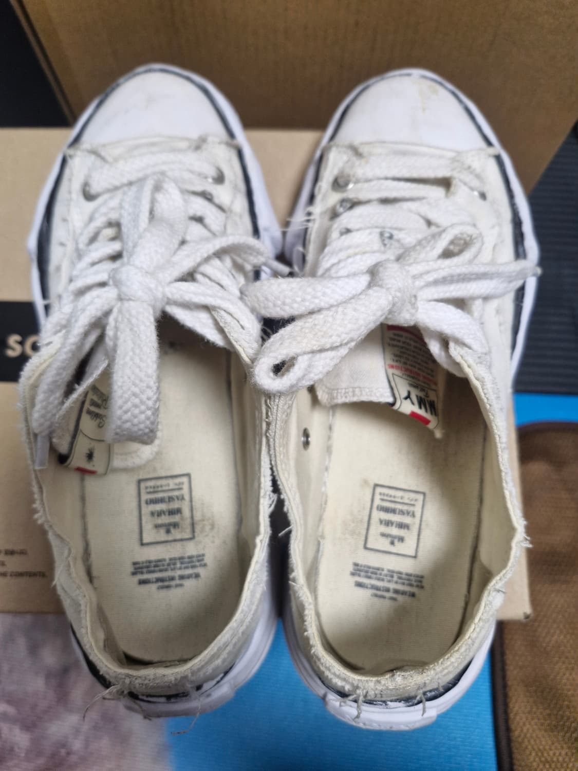 메종 미하라 야스히로 피터슨 OG 솔 캔버스 로우 스니커 화이트 상품이미지3