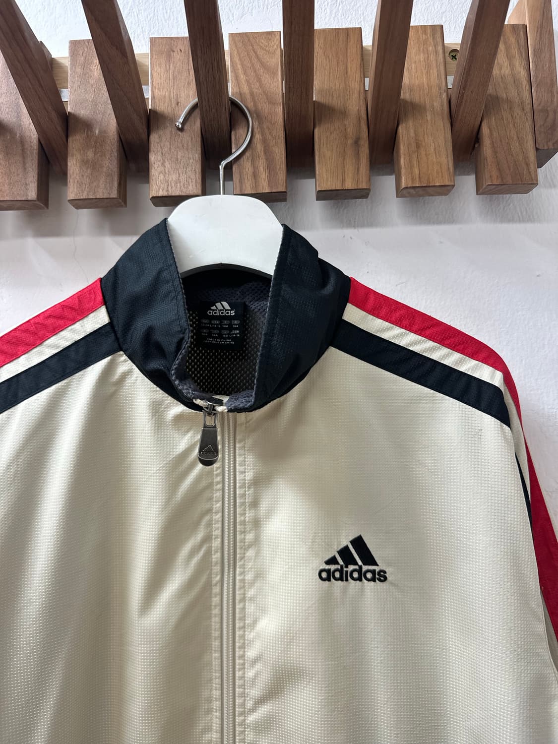 일본빈티지 아디다스 Adidas 배색 디테일 트랙 바람막이 자켓 상품이미지2
