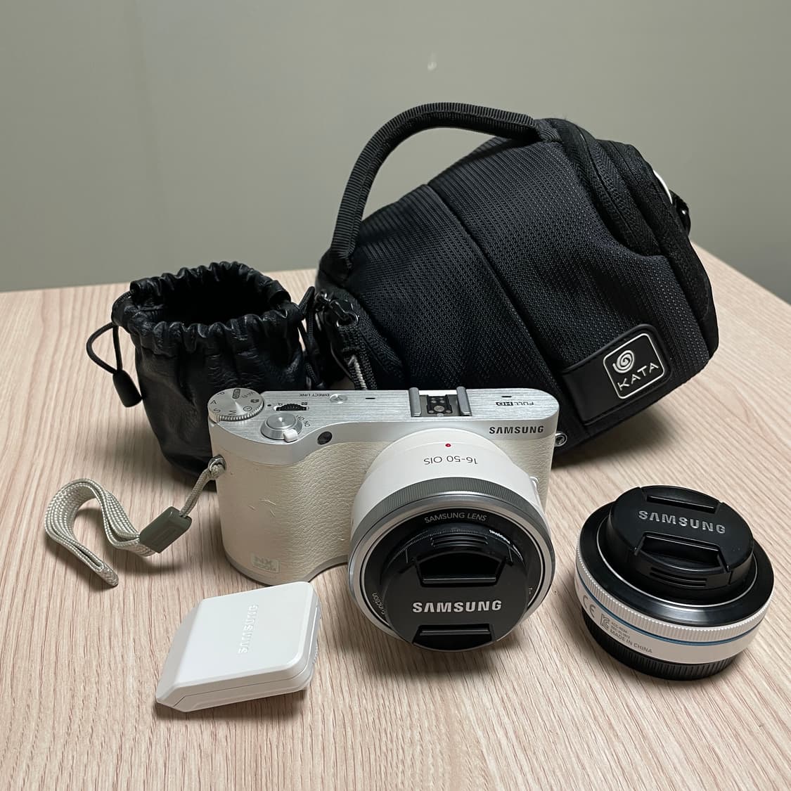 삼성 NX300M 미러리스 카메라(단렌즈30포함) 상품이미지1