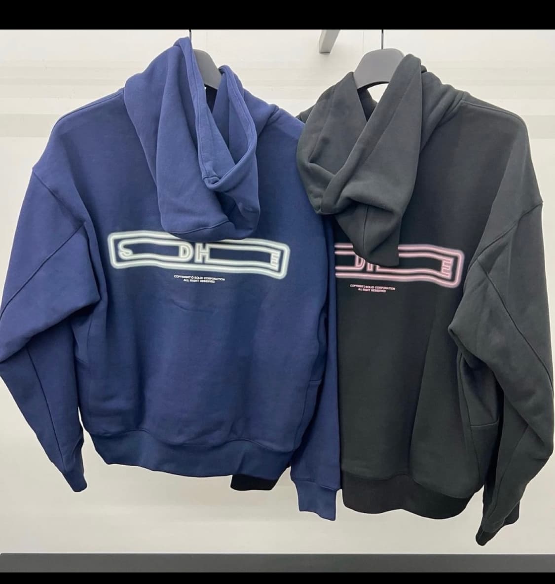 솔리드옴므 백로고 후드 상품이미지1