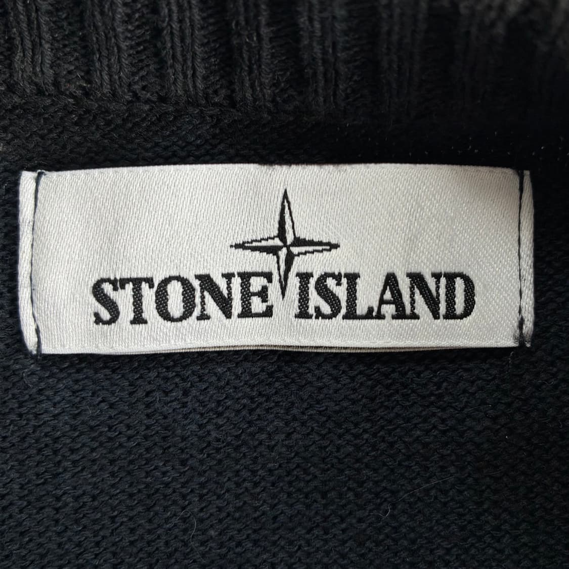 Stone Island  스톤 아일랜드 그라데이션 와펜 라운드 니트 상품이미지3