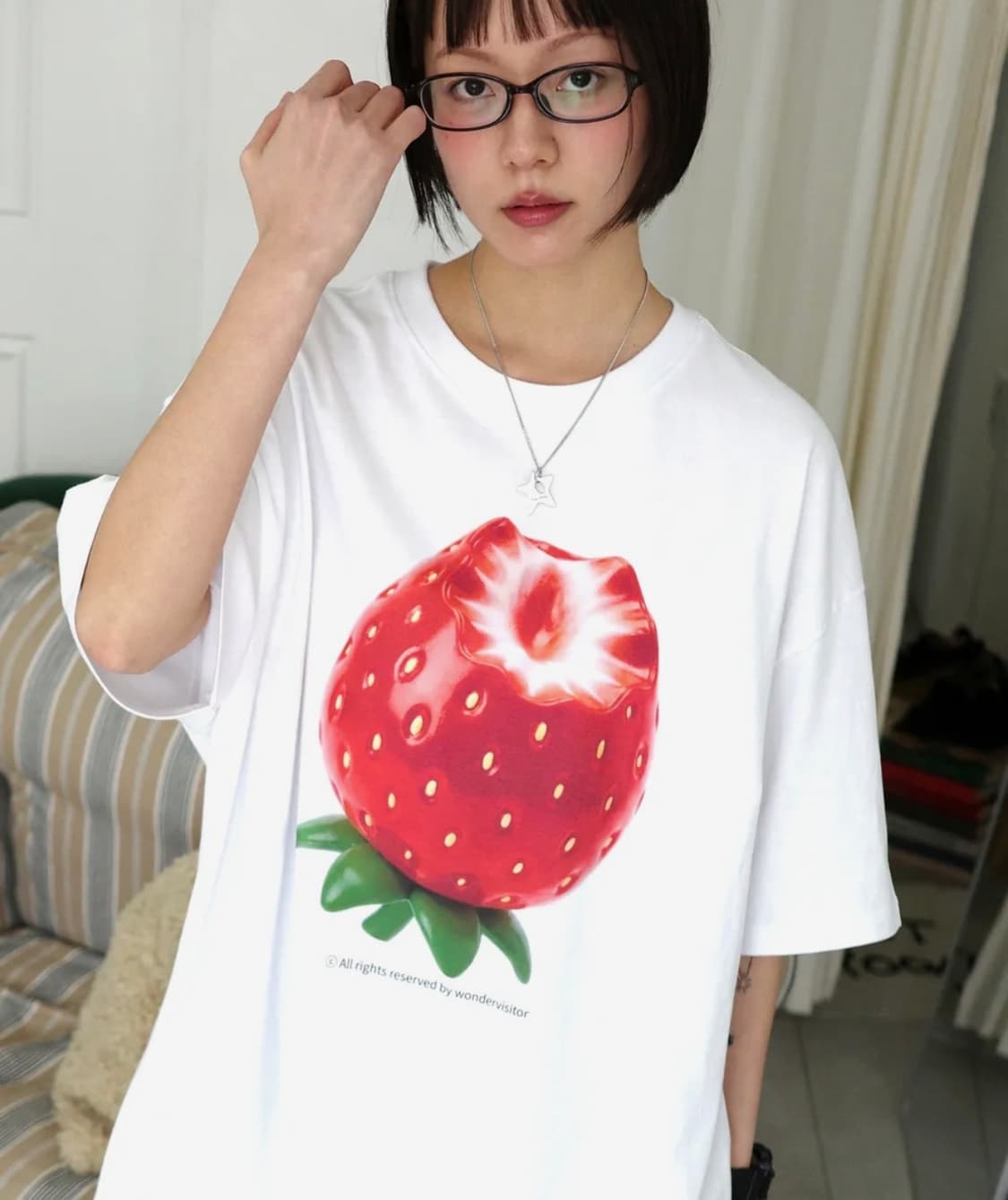 3D Strawberry Overfit T-shirt [White] 상품이미지1