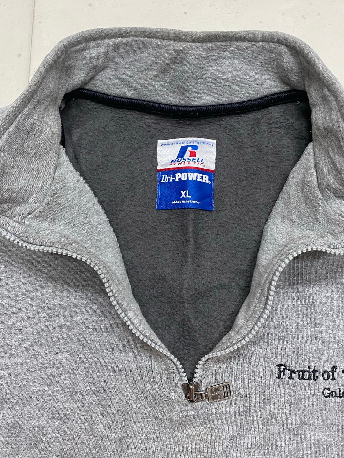 러셀 쿼터집업 반집업 상품이미지2