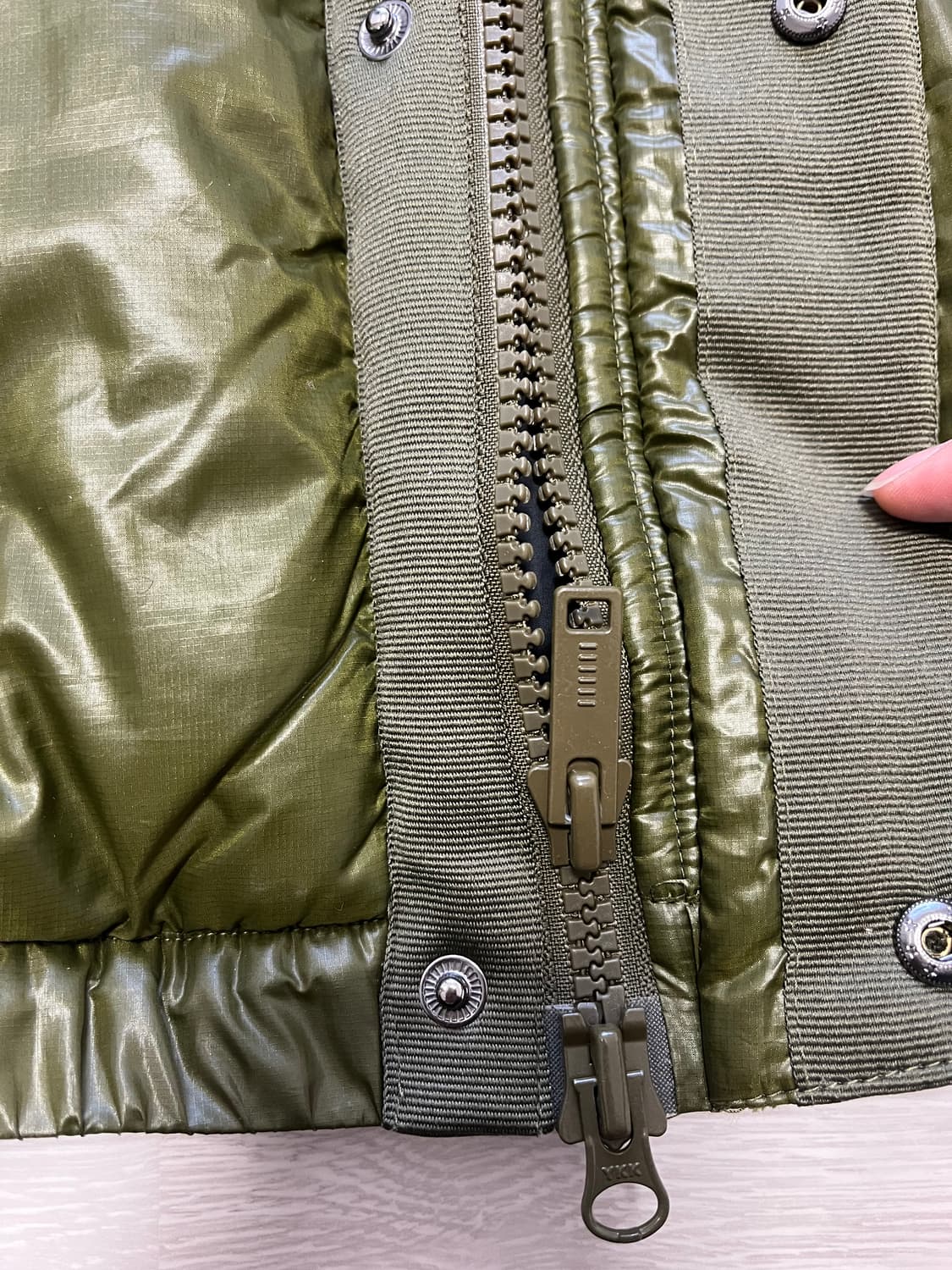 나이키 조던 카키색 폴리패딩100 상품이미지4