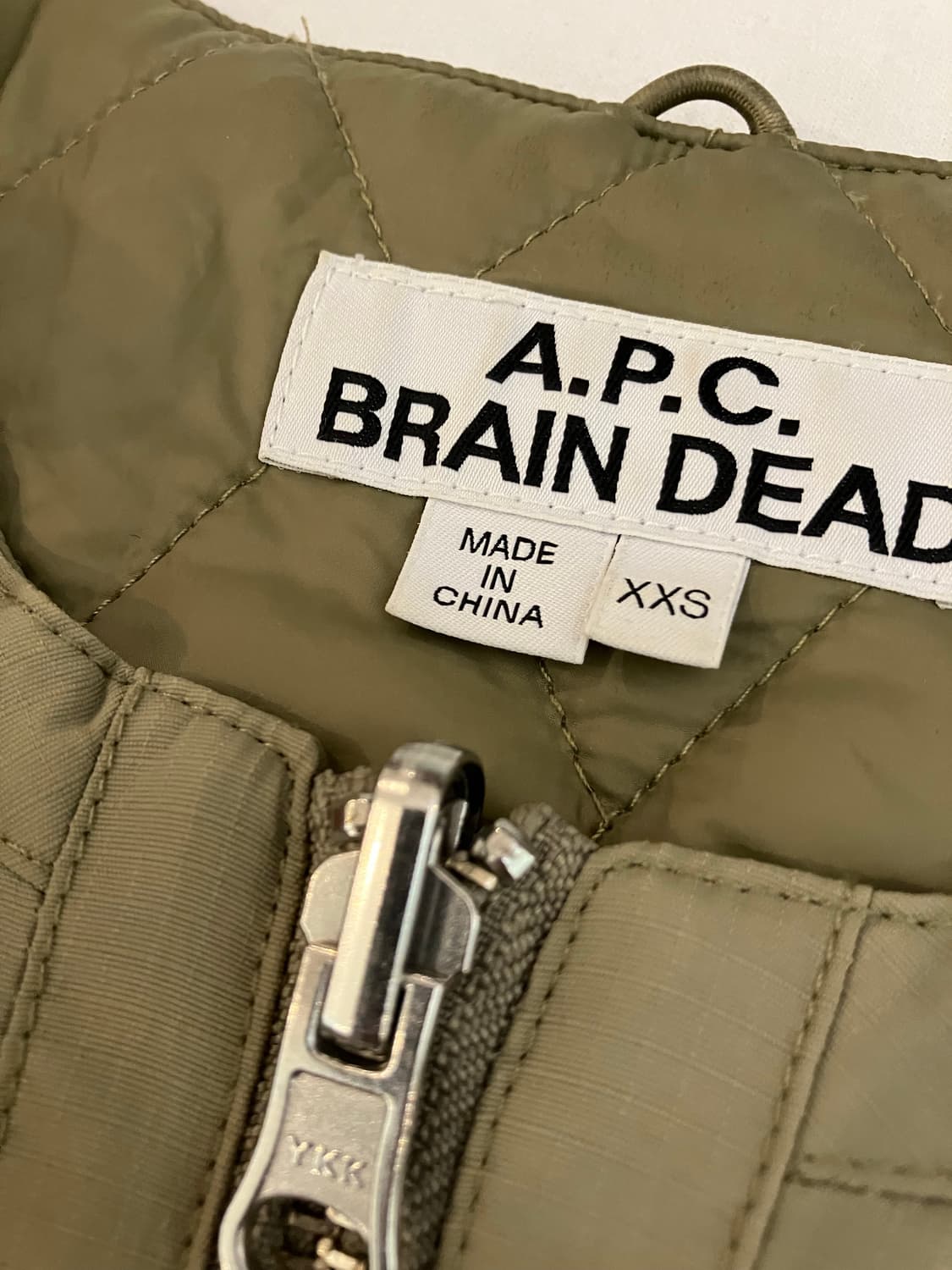 아페쎄 X 브레인데드 퀼팅 깔깔이 봄버 경량패딩 상품이미지5