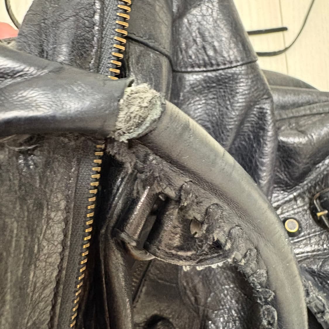 발렌시아가 모터백 토트 상품이미지3