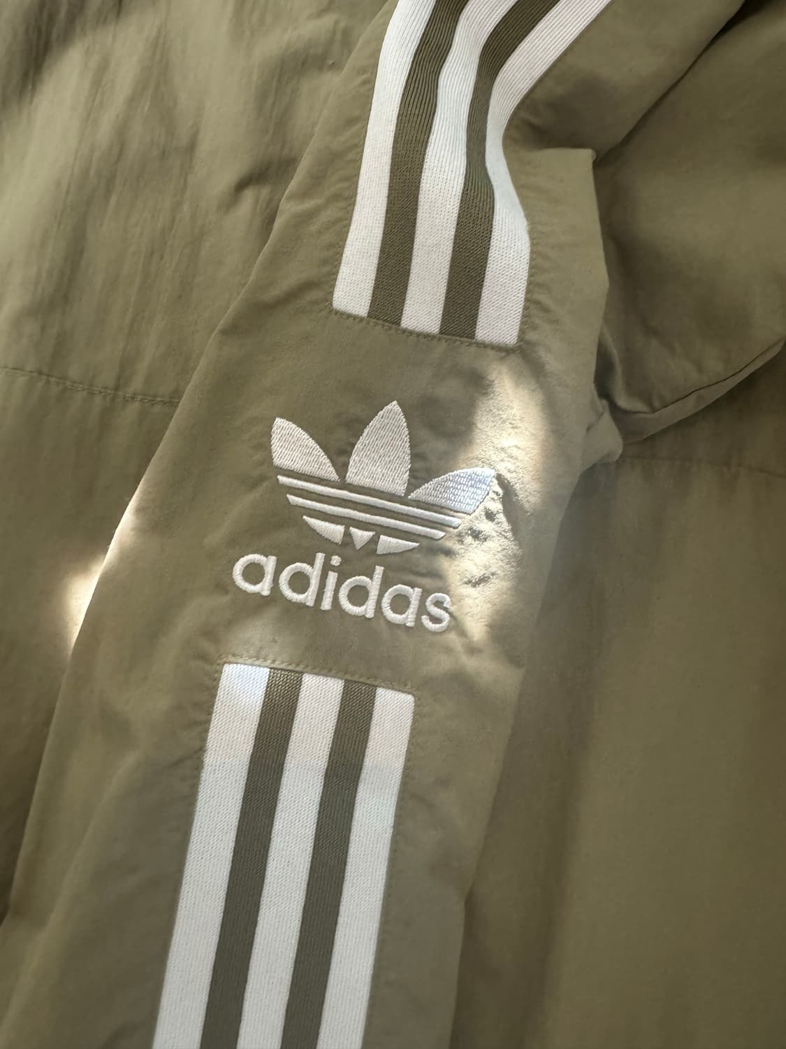 아디다스 카키 져지 락업 트랙탑 상품이미지2