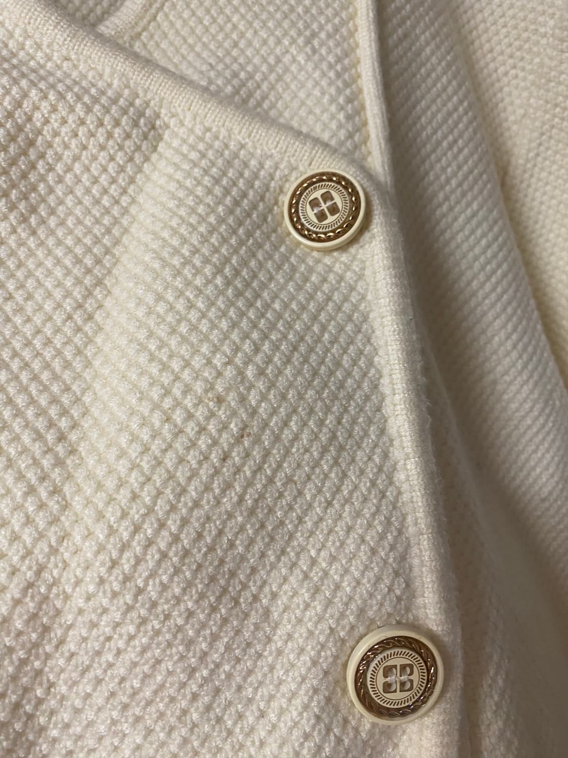 쿠오세 아이보리 니트 가디건 상품이미지3