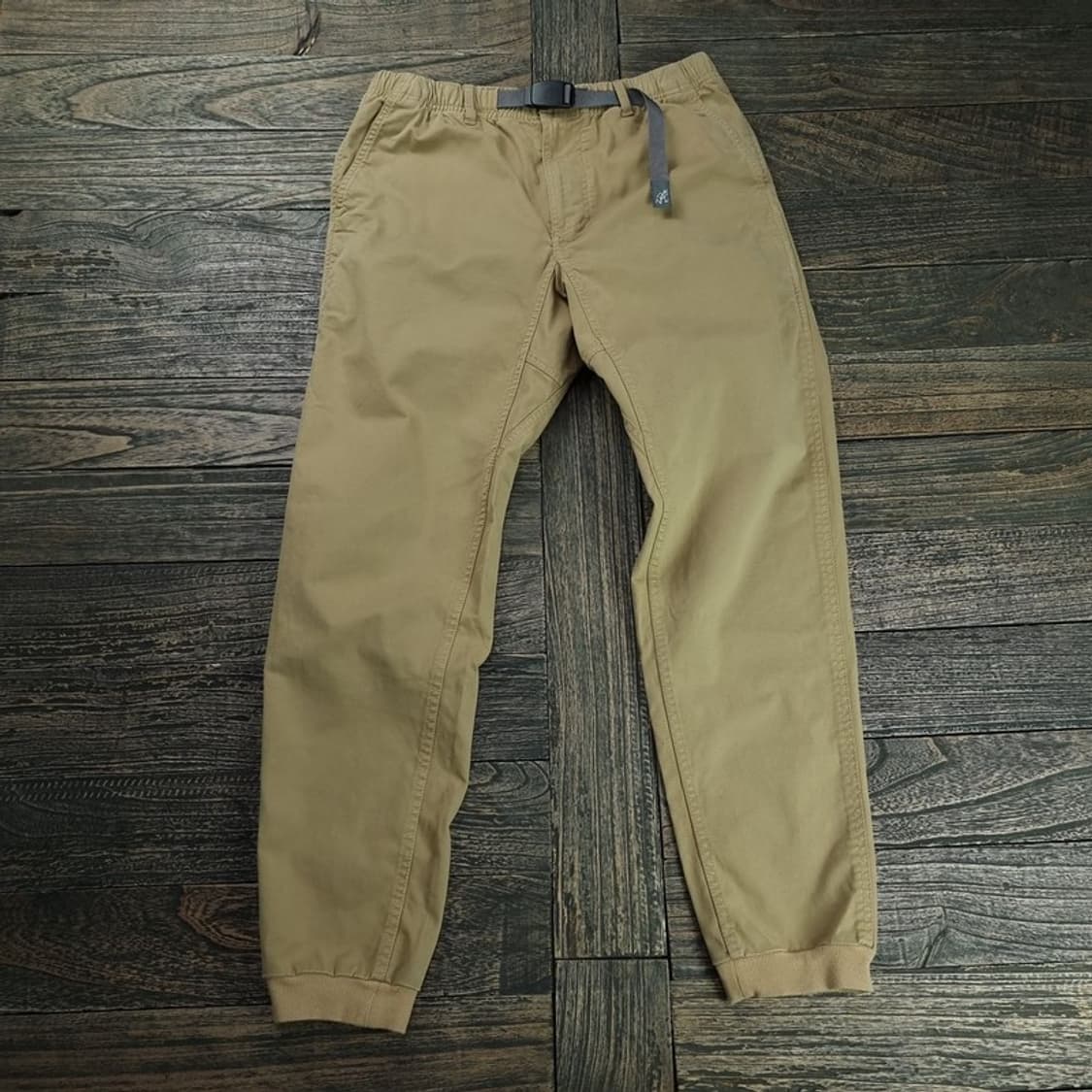 그라미치 루즈 테이퍼드 팬츠 베이지 M18934 상품이미지1