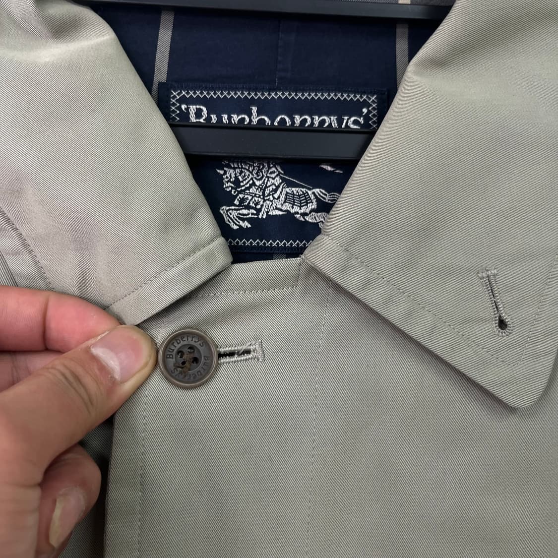 105 버버리 싱글 코트 상품이미지4