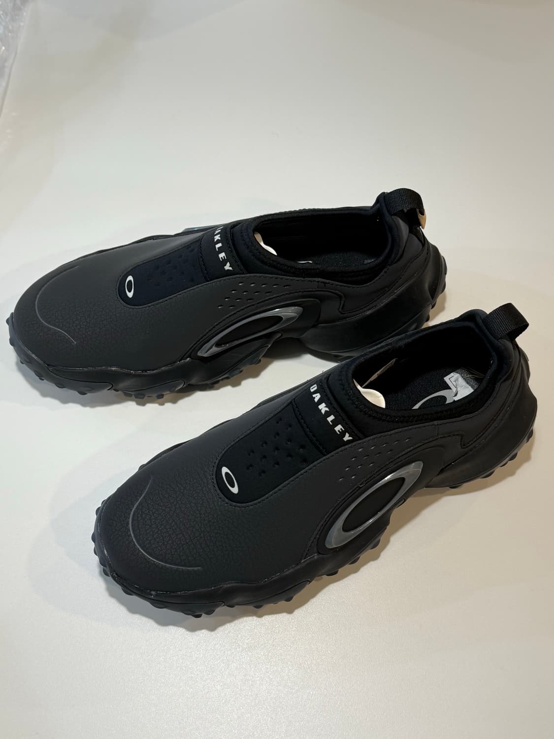 오클리 엣지 아이콘 블랙아웃(265사이즈) 상품이미지2