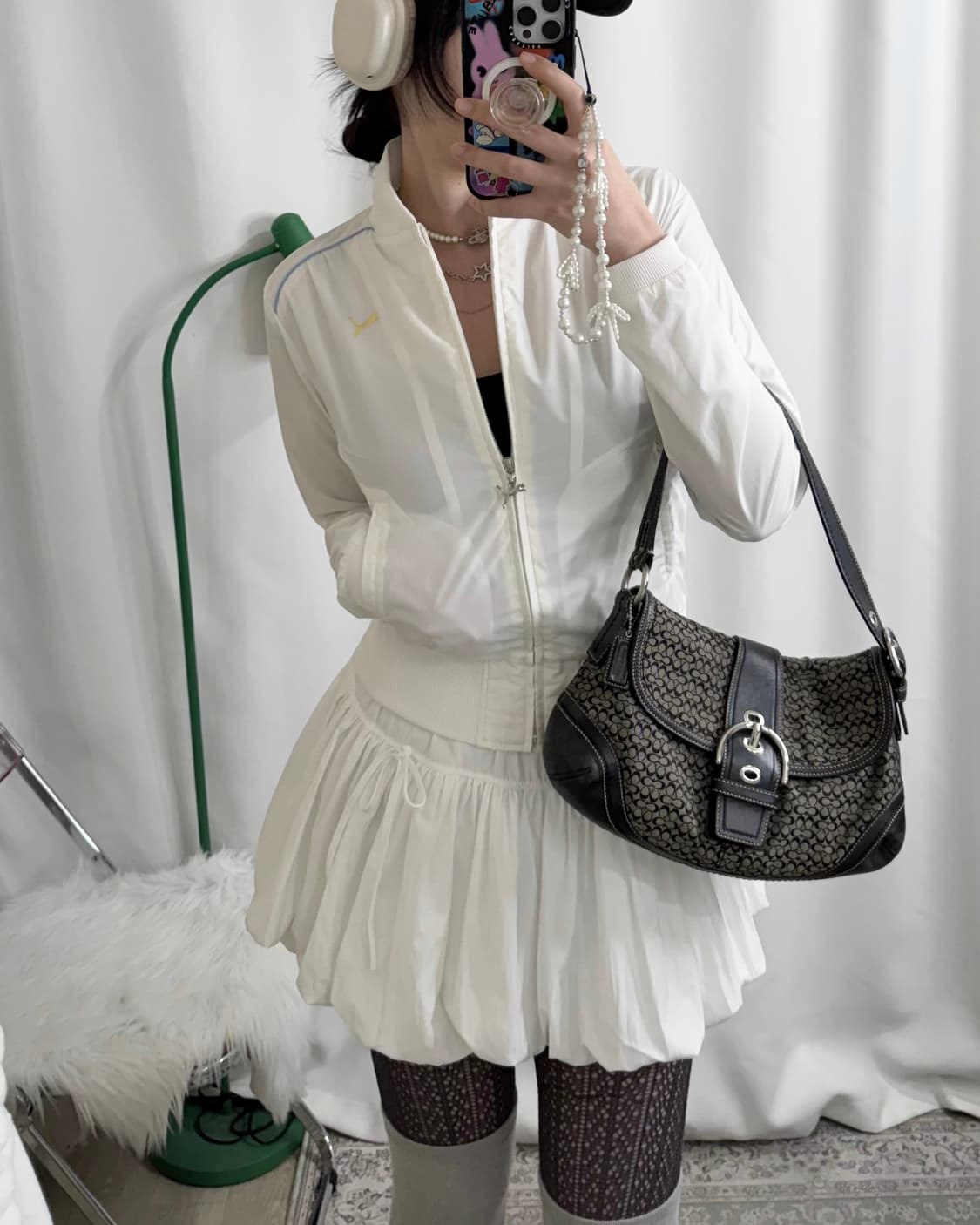 푸마 화이트 바람막이 봄버 자켓 상품이미지5