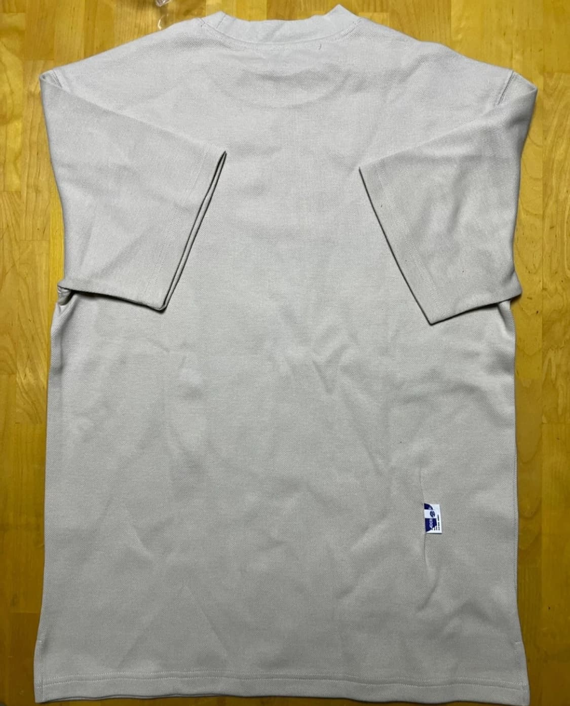 새상품급 아더에러 패치 티셔츠 a1 상품이미지3