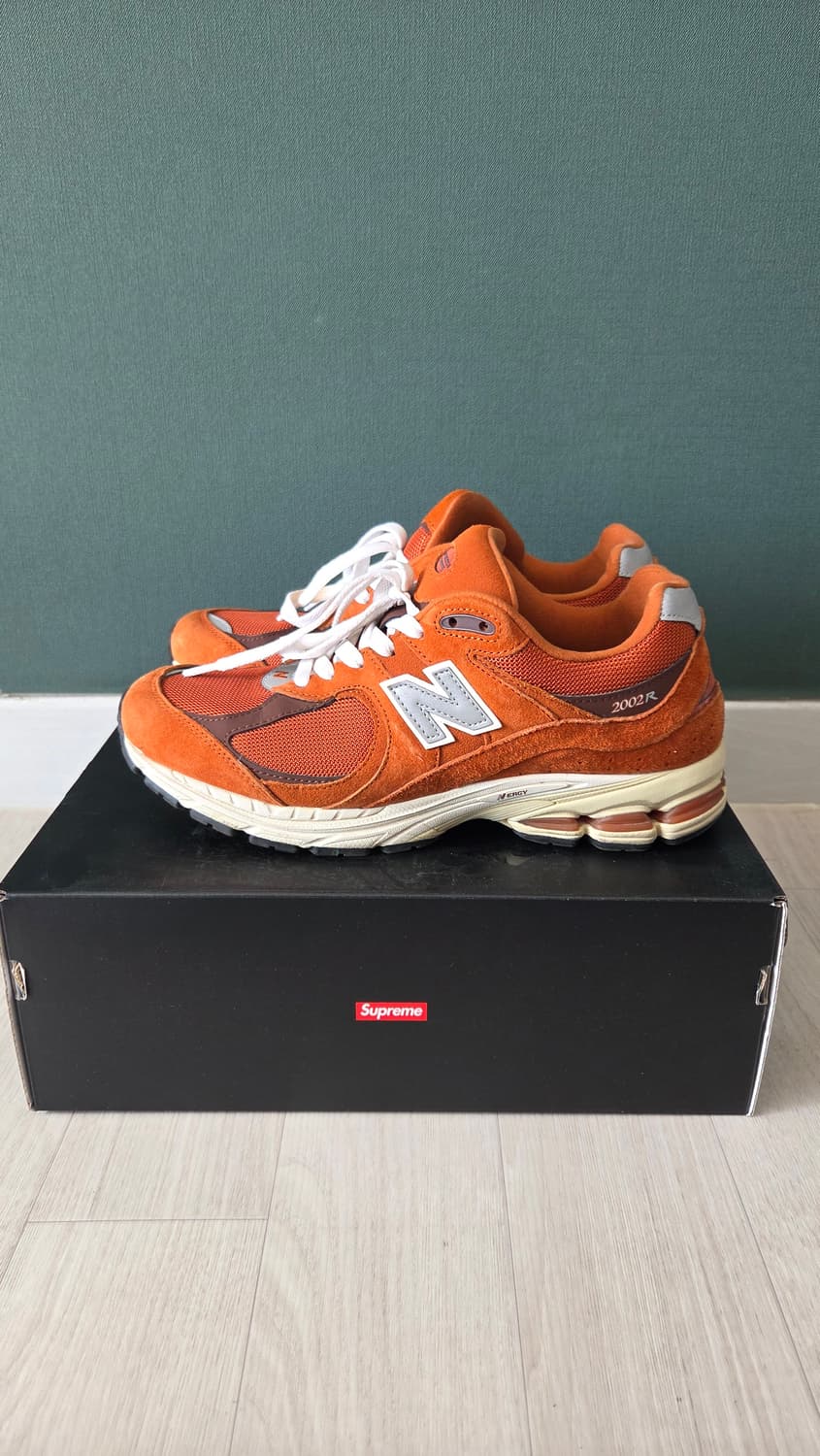 뉴발란스 2002R 오렌지 상품이미지3