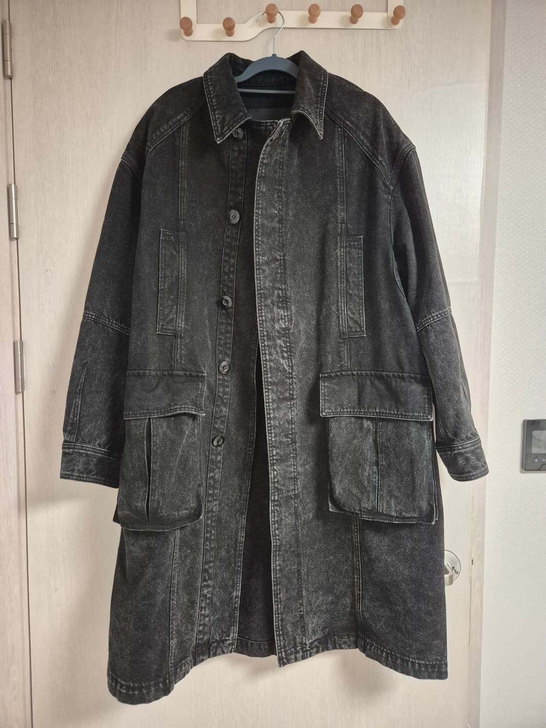 JUUN.J 데님 아웃포켓 디테일 롱 카코트 - 블랙 준지 44사이즈 상품이미지2