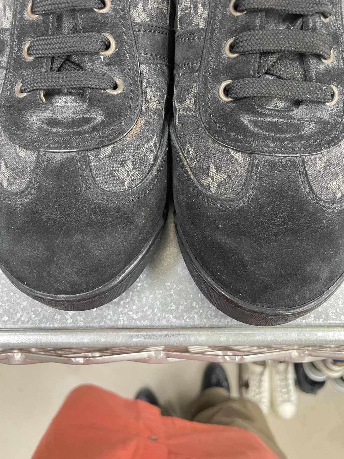 루이비통 블랙 데님 스니커즈 8.5 상품이미지7