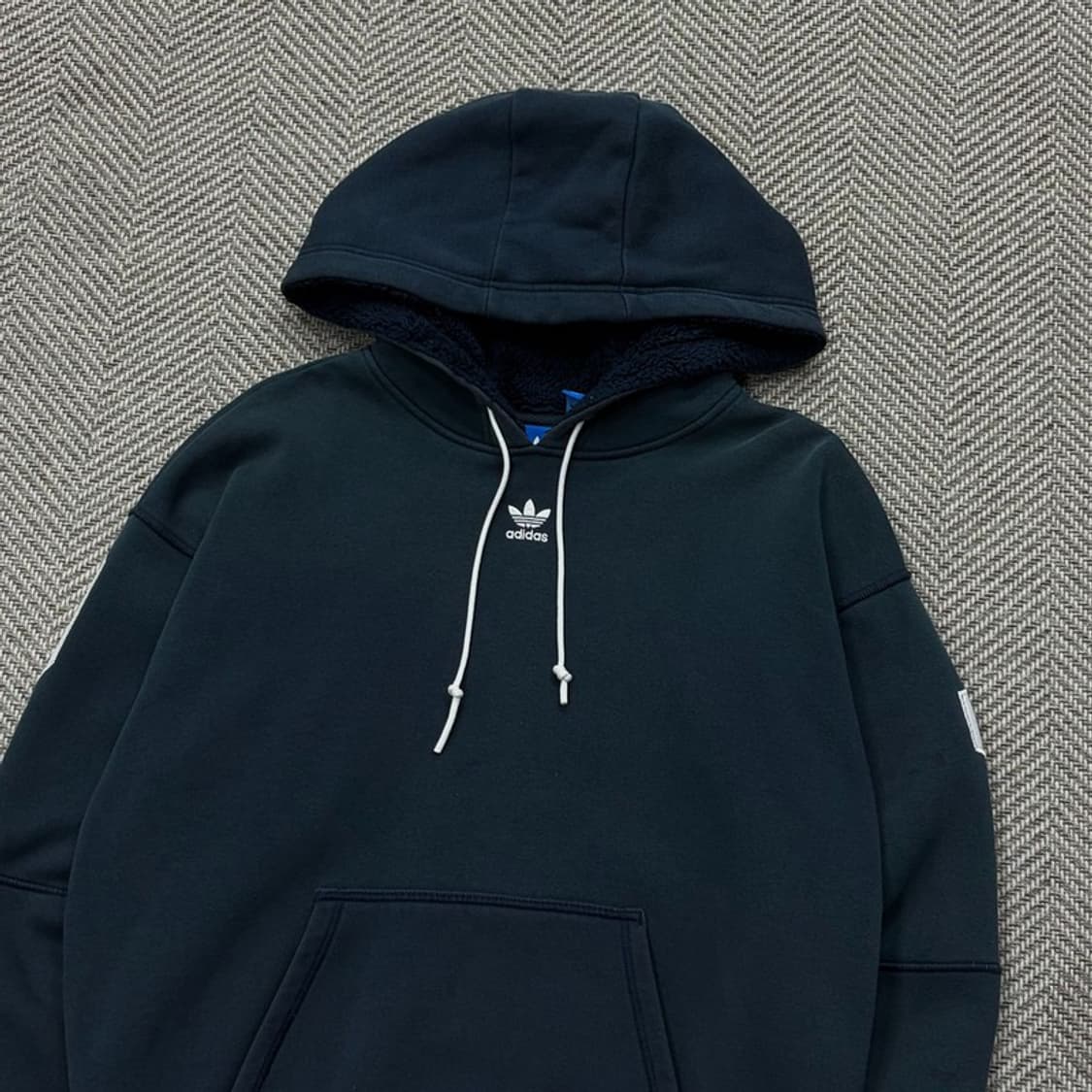 아디다스 센터로고 후드티 v2793 상품이미지3