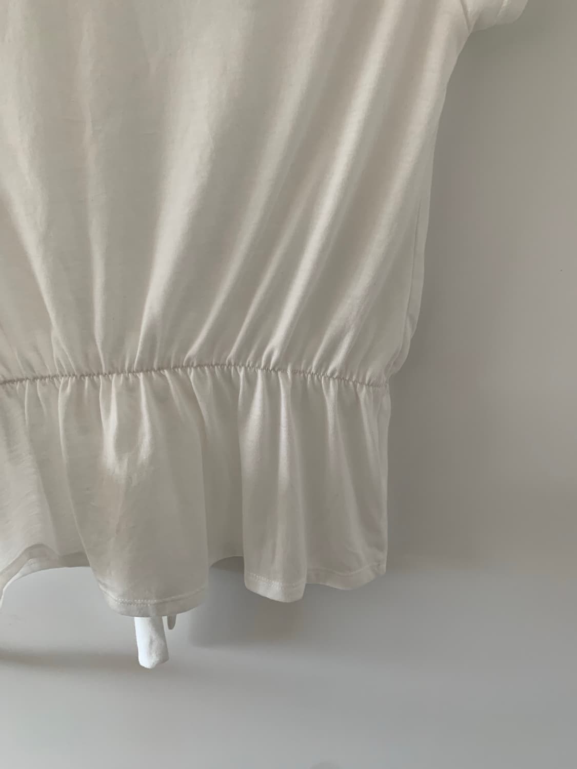 화이트 리본 티셔츠 상품이미지5