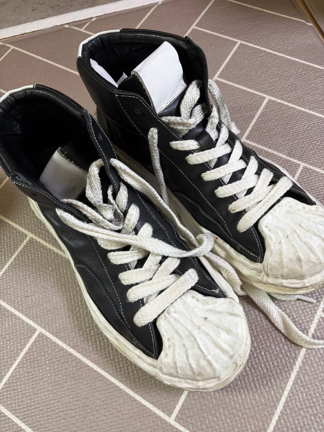 피렌체옴므 블랙 하이탑 스니커즈  270 상품이미지1