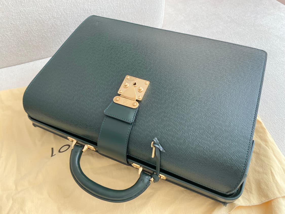 루이비통 타이가 그린 페르모어 브리프 케이스(외관굿) 상품이미지3