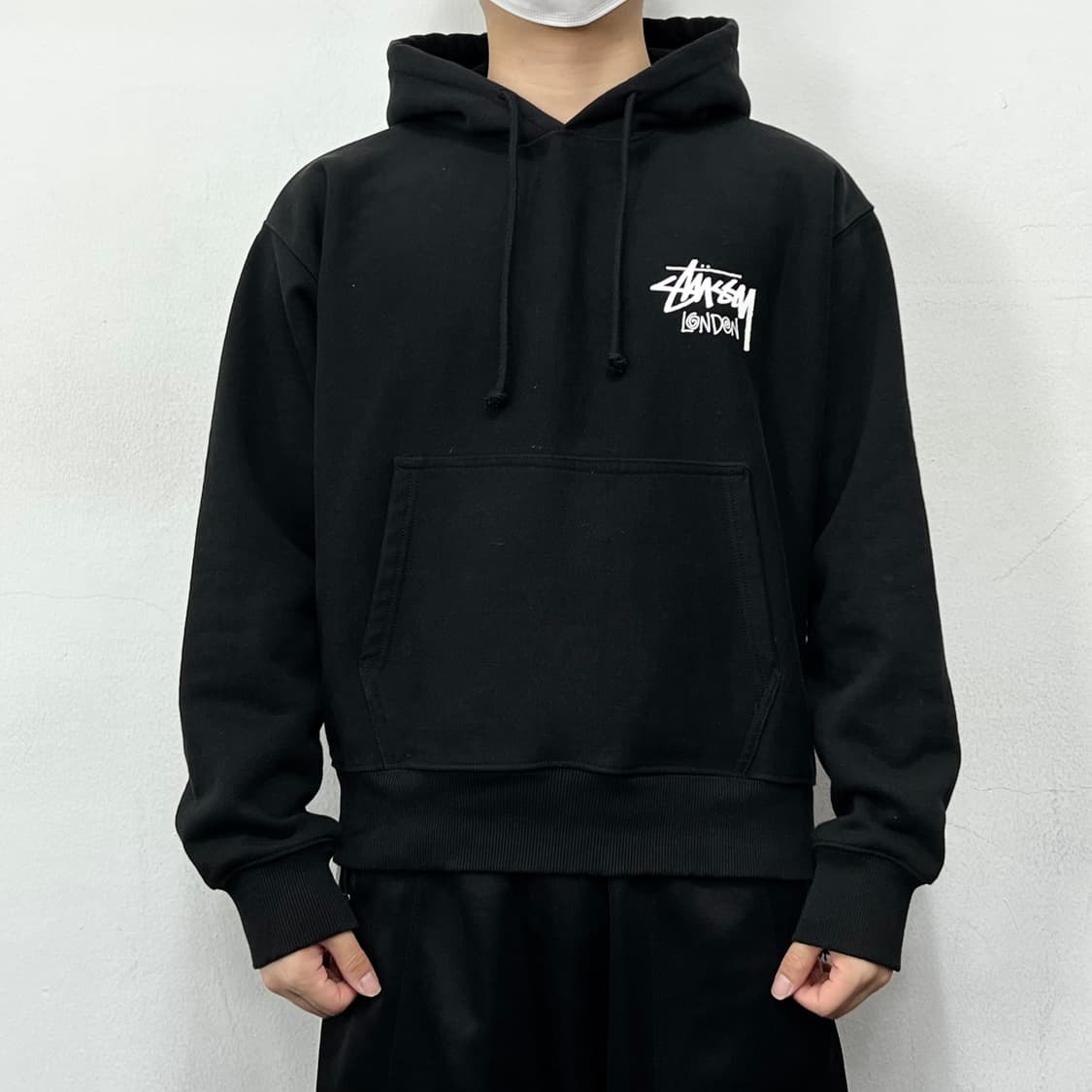 스투시 베이직 스탁 런던 로고 후디 블랙 상품이미지3