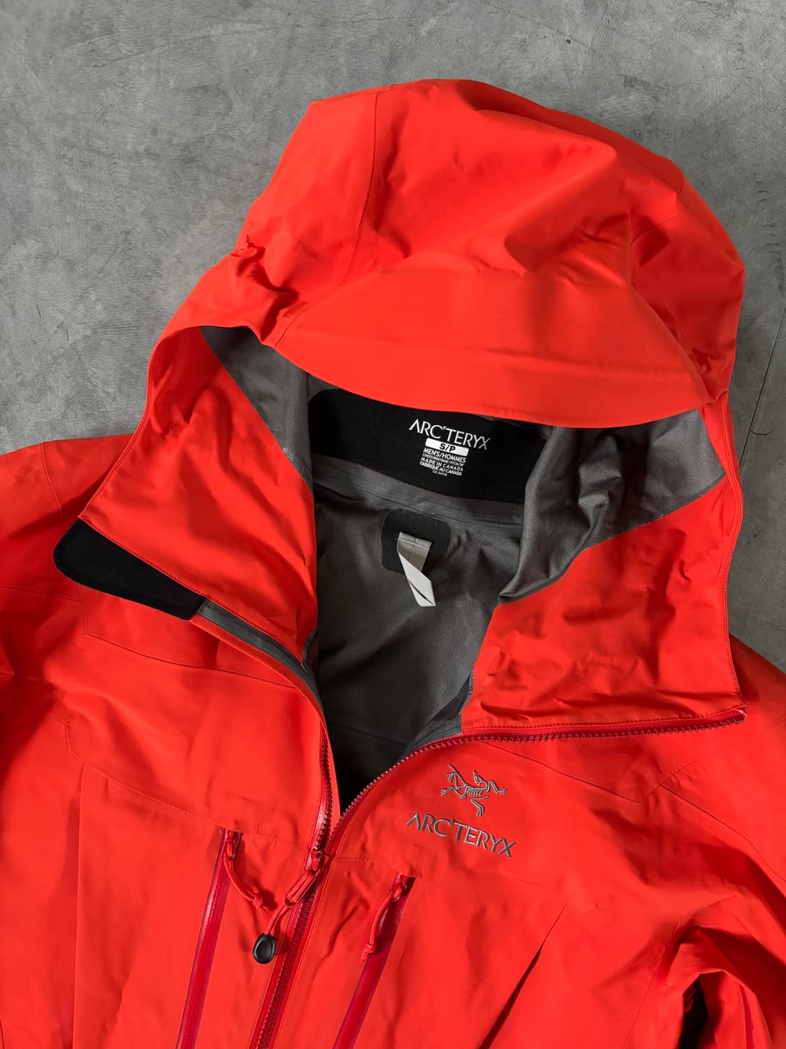 Arcteryx 아크테릭스 레드오렌지 알파 SV 고어텍스 자켓 상품이미지7