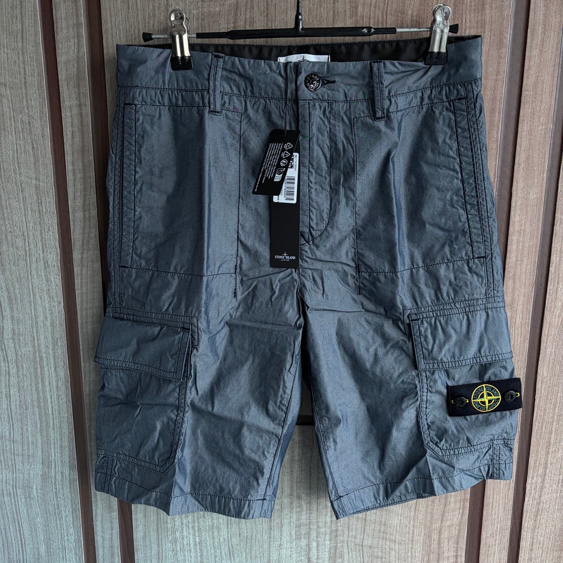 [새상품]스톤아일랜드 버뮤다 카고 쇼츠 네이비 블루 12A 상품이미지1