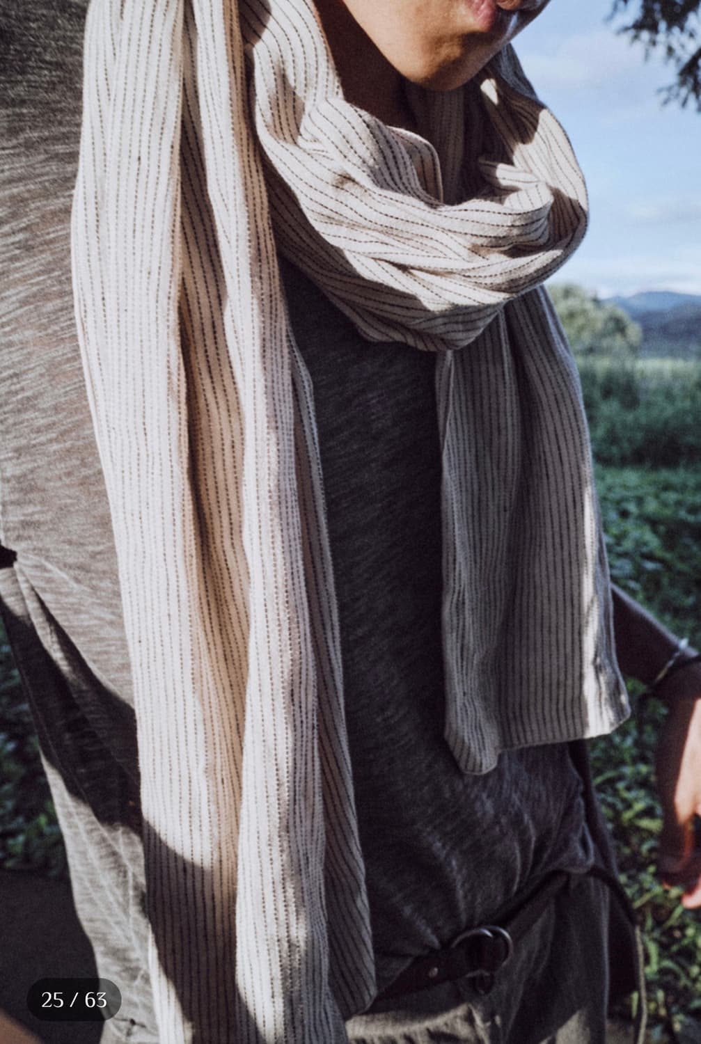 모노프리베 Textured Square Long Scarf 상품이미지1