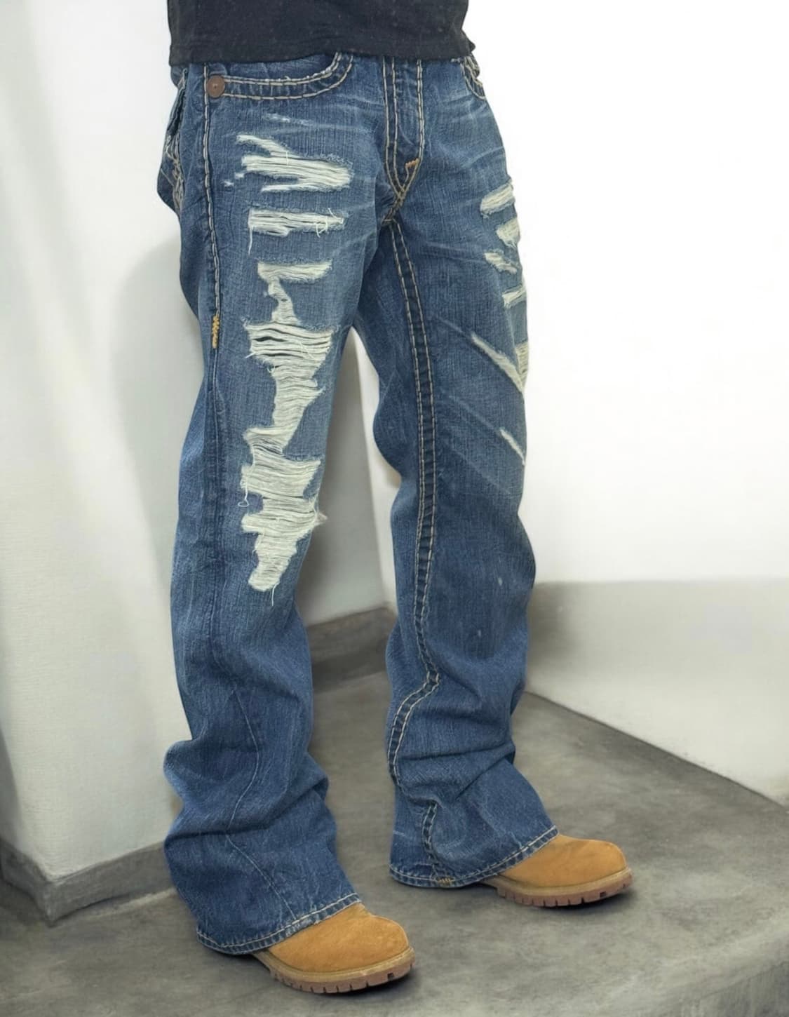 트루릴리전 플레어 데미지 부츠컷 데님팬츠 상품이미지1