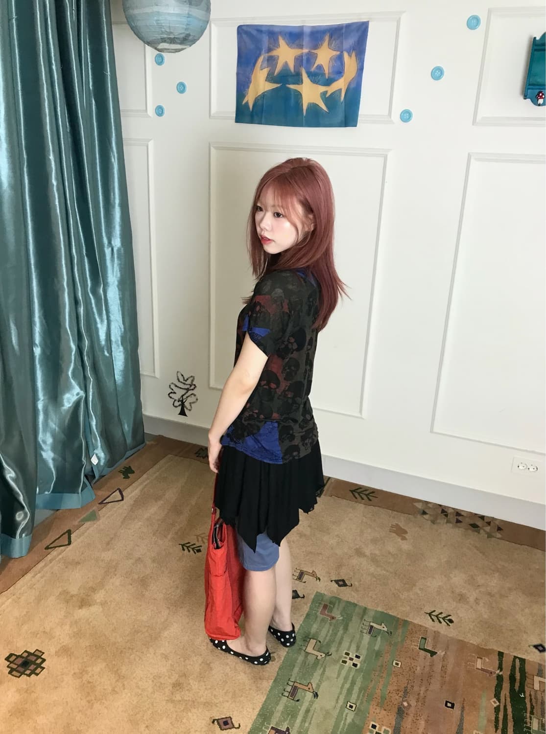 원 숄더 디테일과 언발 스커트  조합으로 스트릿키치 코디셋••💀 상품이미지5
