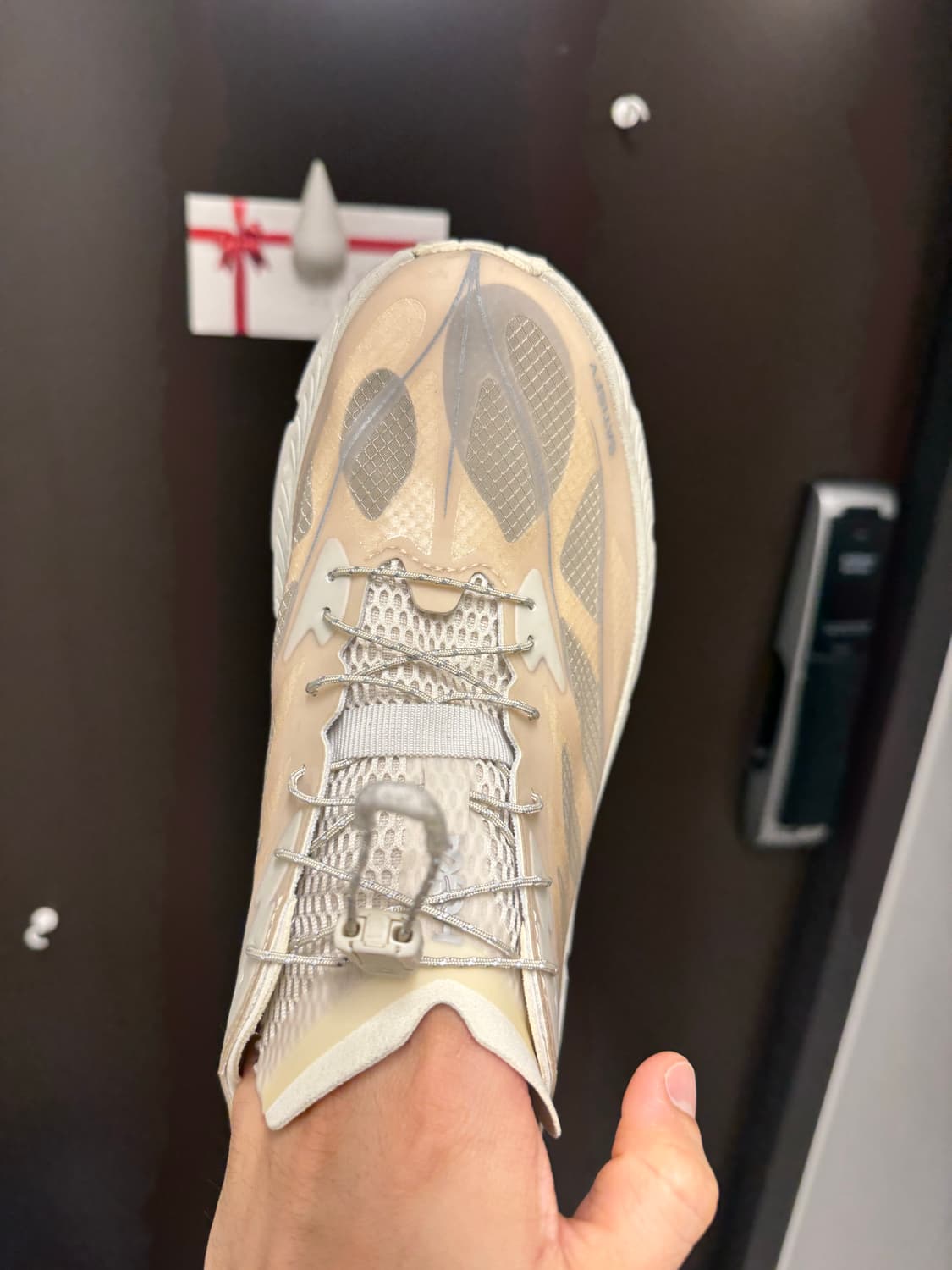 호카 x 새티스파이 마파테 스피드 4 라이트 본 270 상품이미지8