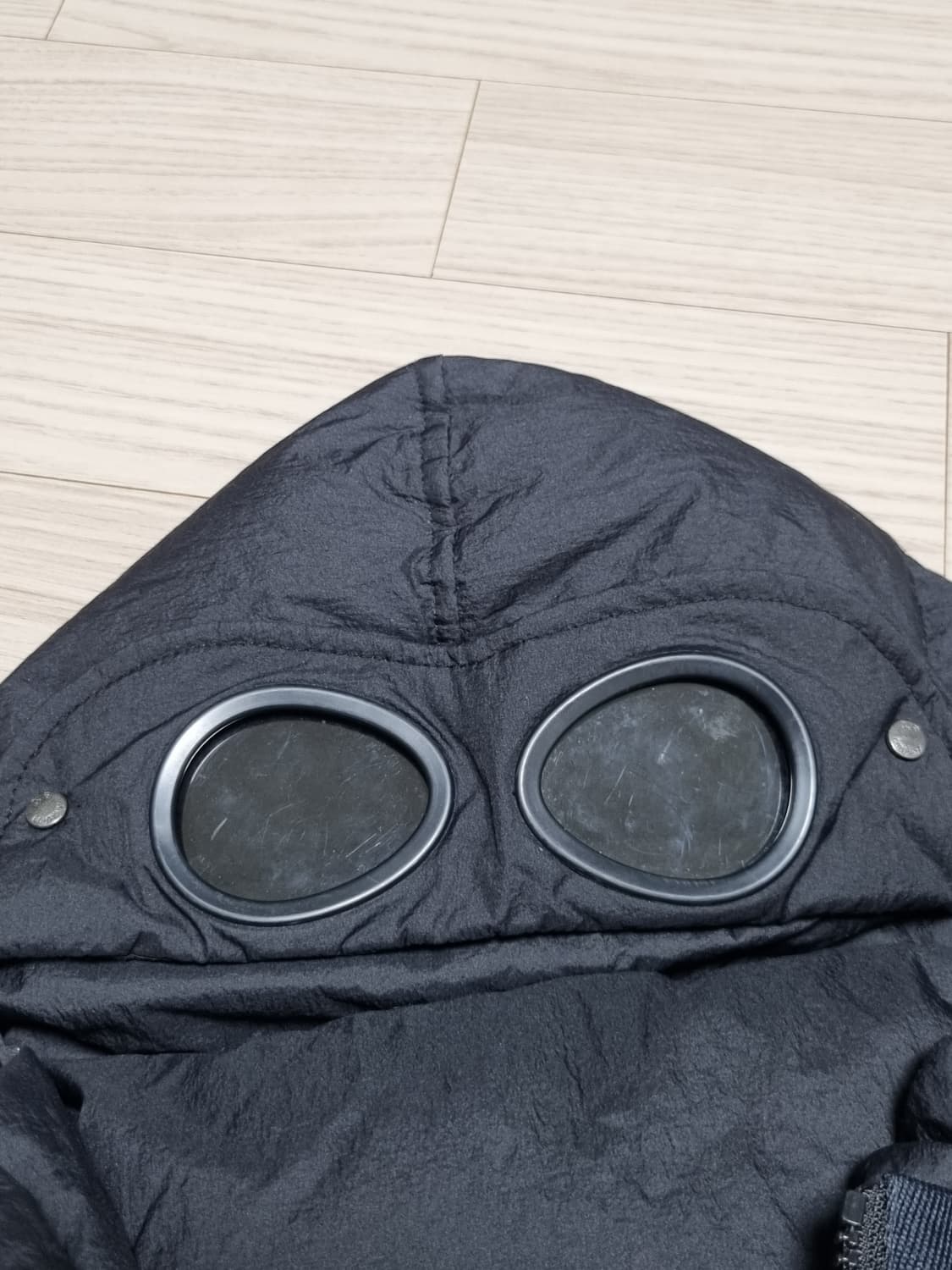 cp컴퍼니 고글 나일론패딩 상품이미지6