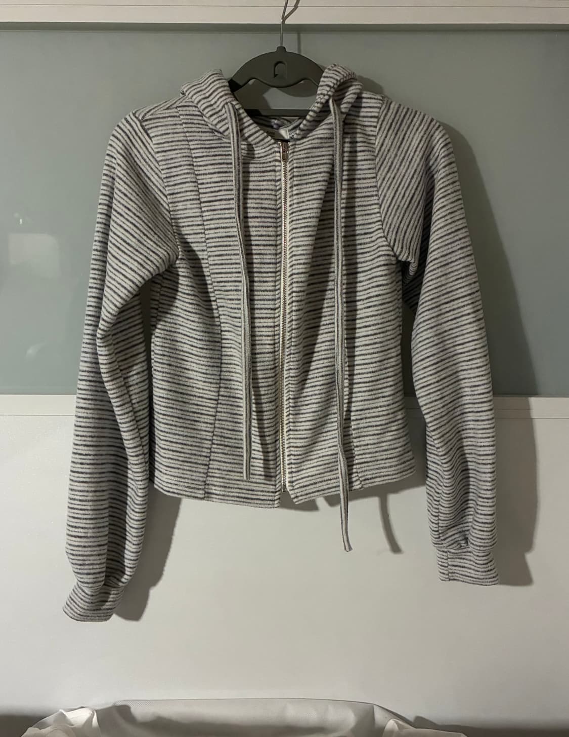 Stripe hood zip-up  상품이미지1