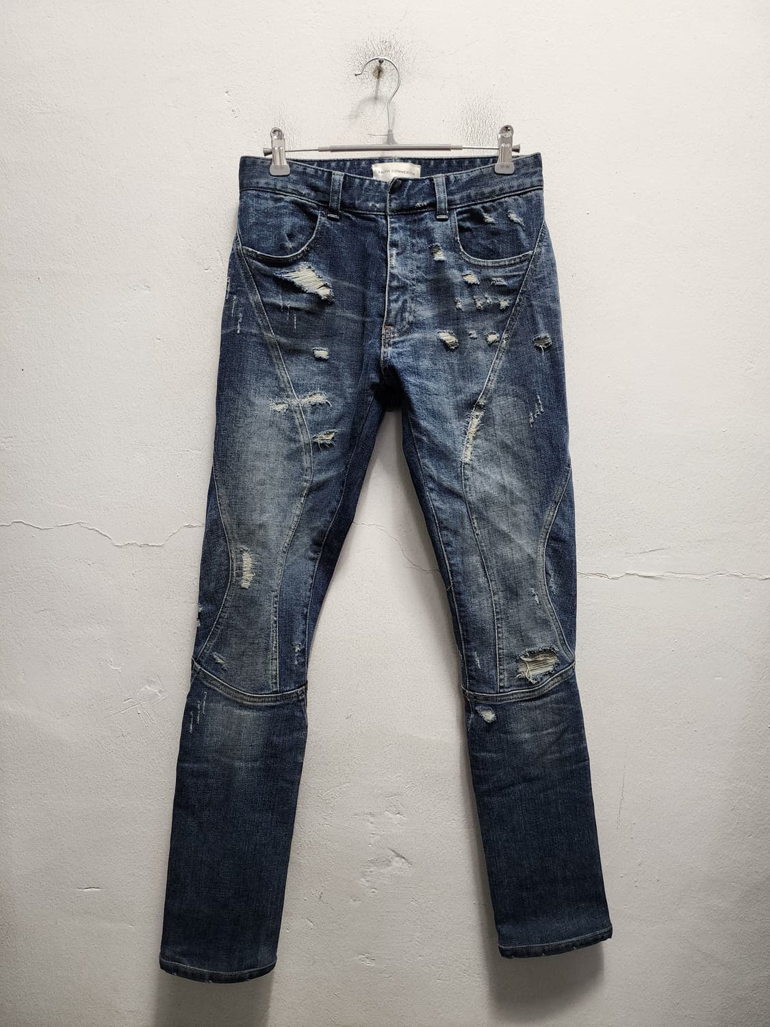 Faith Connexion 슬림핏 데미지 워싱 청바지 상품이미지1