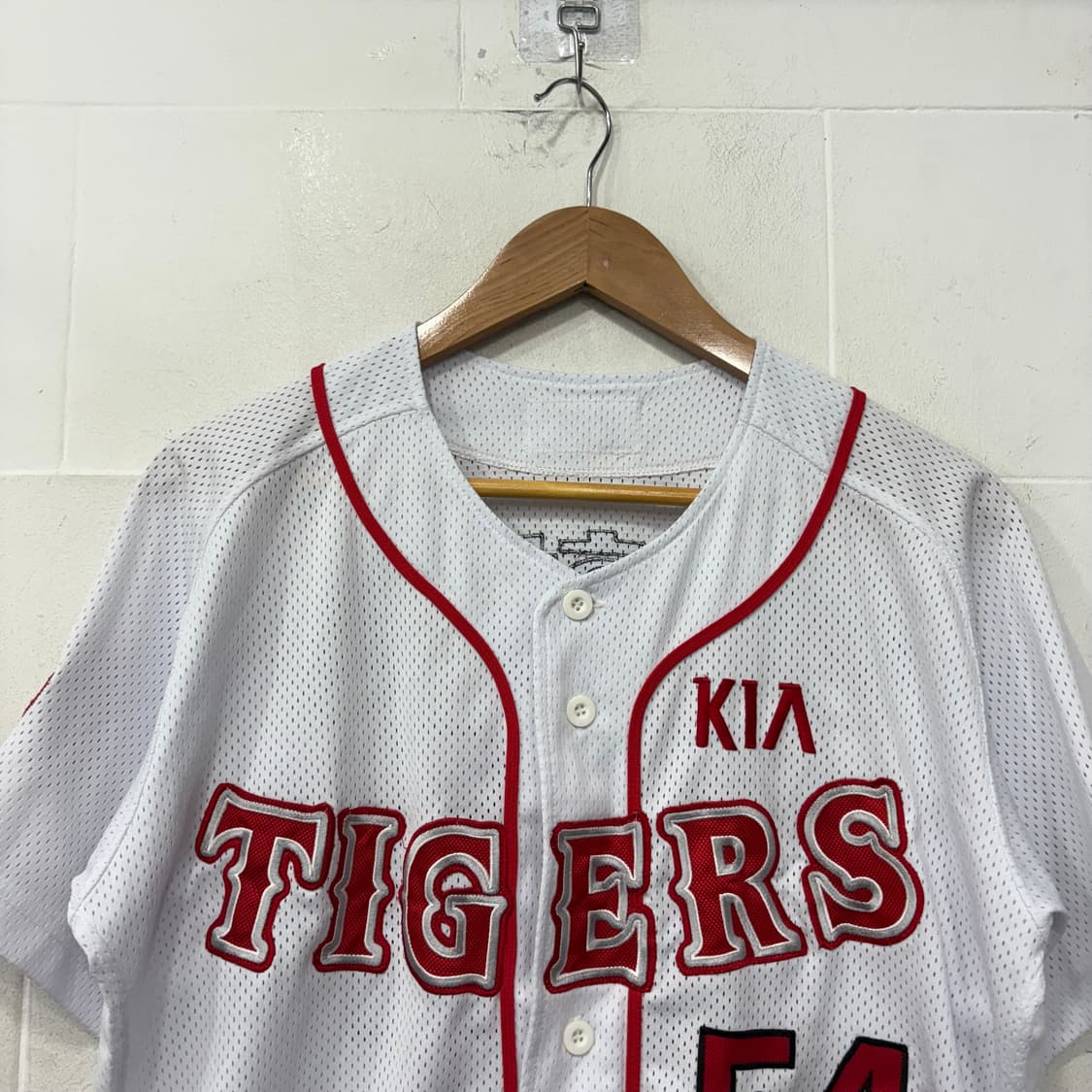 기아타이거즈 양현종 홈 유니폼 상품이미지2