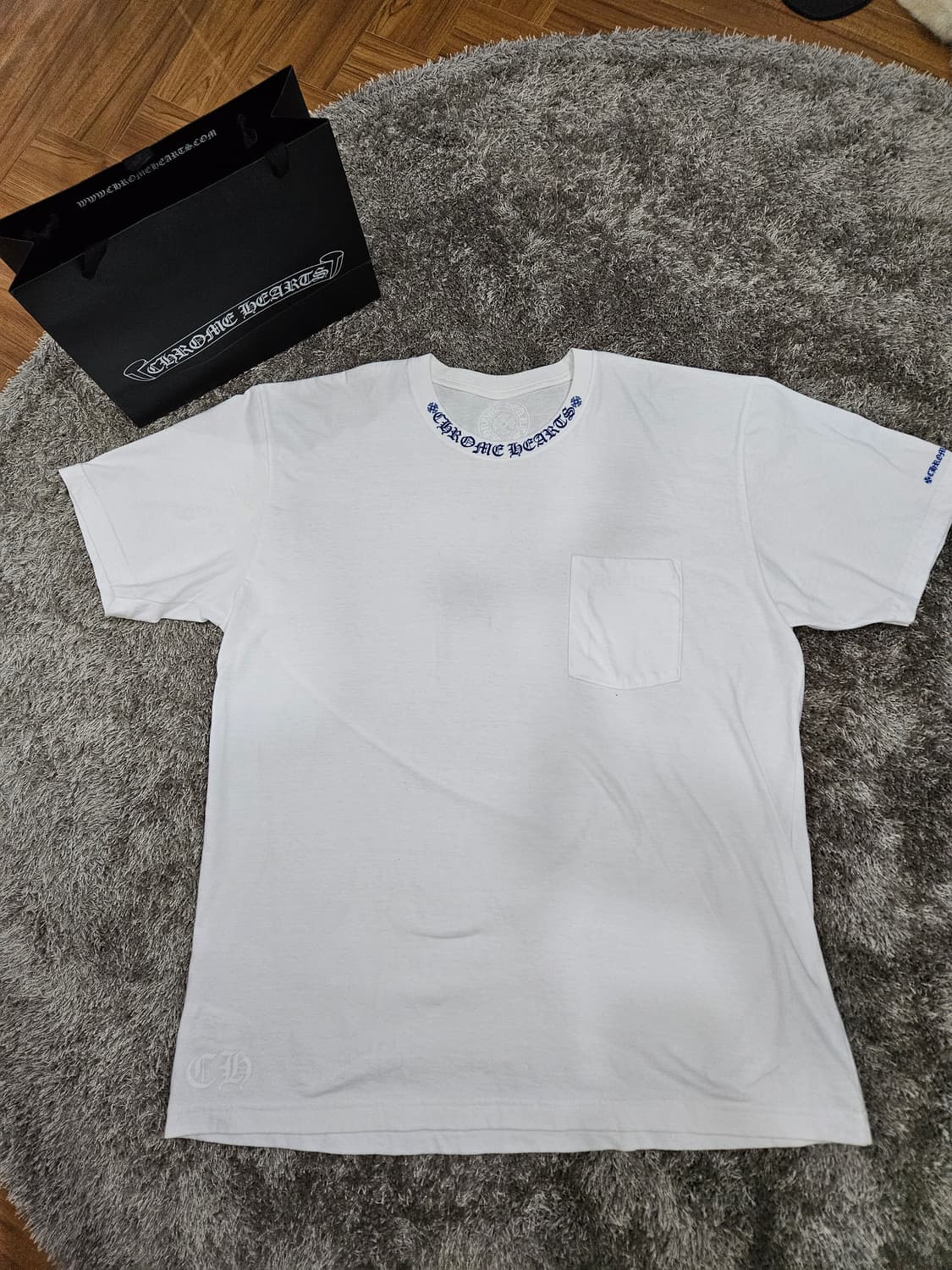 (정품)크롬하츠 넥 로고 반팔 티 판매합니다! 상품이미지1