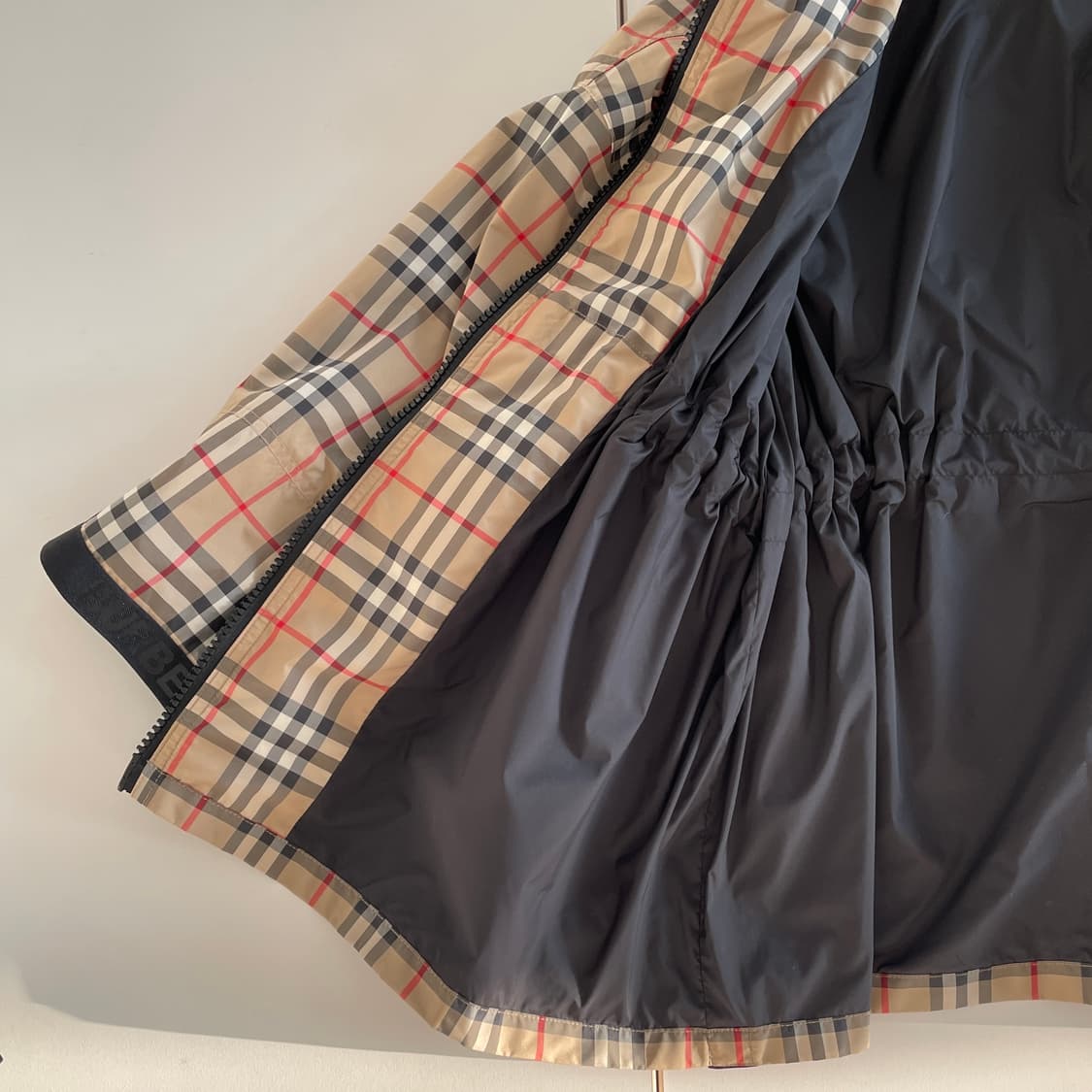 버버리 노바 체크 스트링 바람막이 상품이미지6