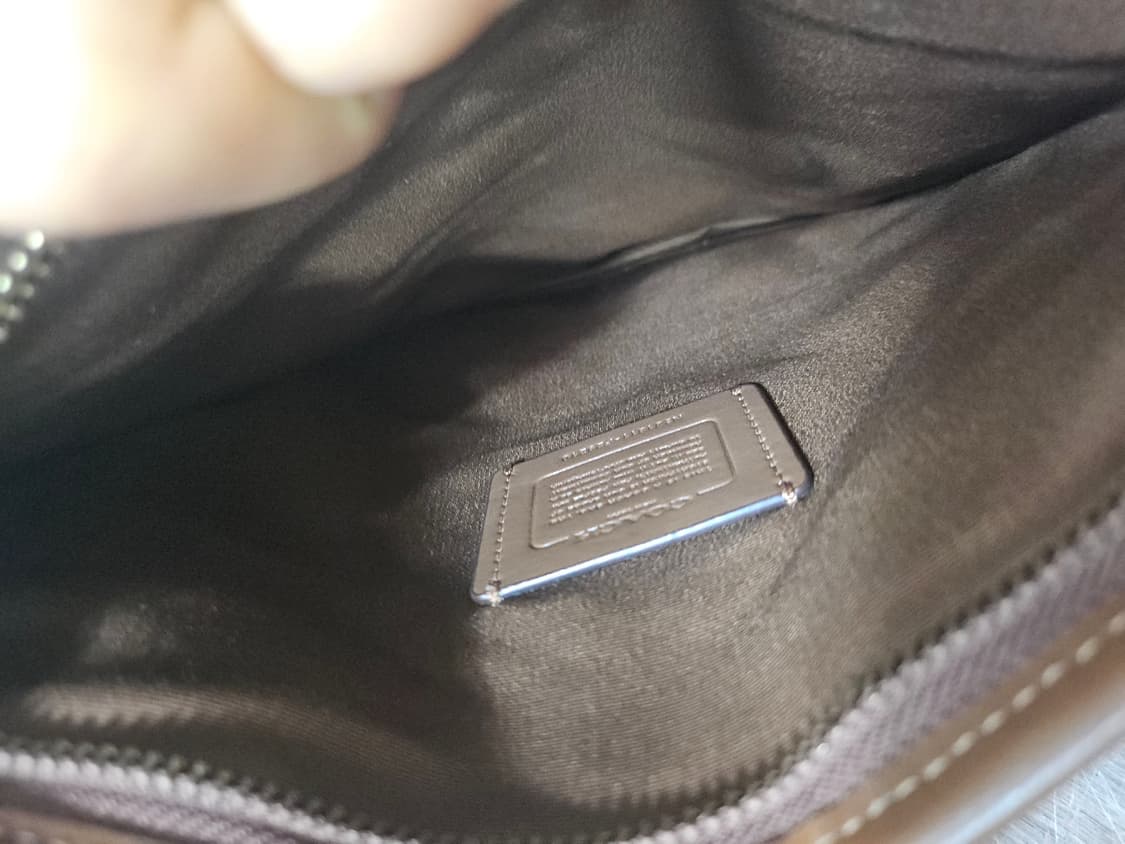 코치 시그니처 크로스백 상품이미지8