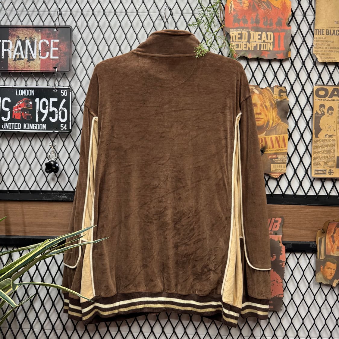 90s RU VINTAGE 벨벳 트랙자켓 전면 패치 디테일 브라운 상품이미지2