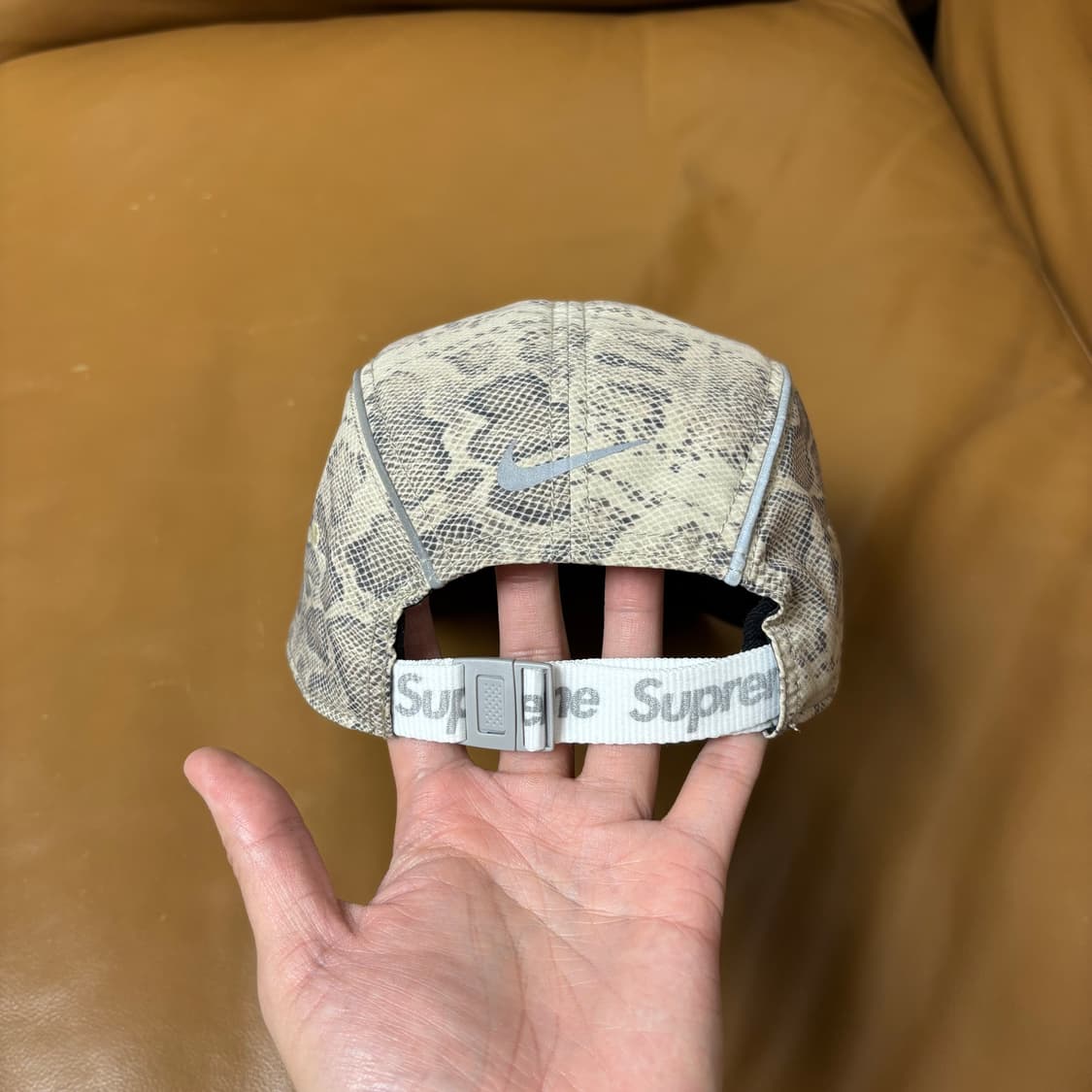 슈프림 나이키 에어맥스 캠프캡 모자 스네이크 상품이미지8