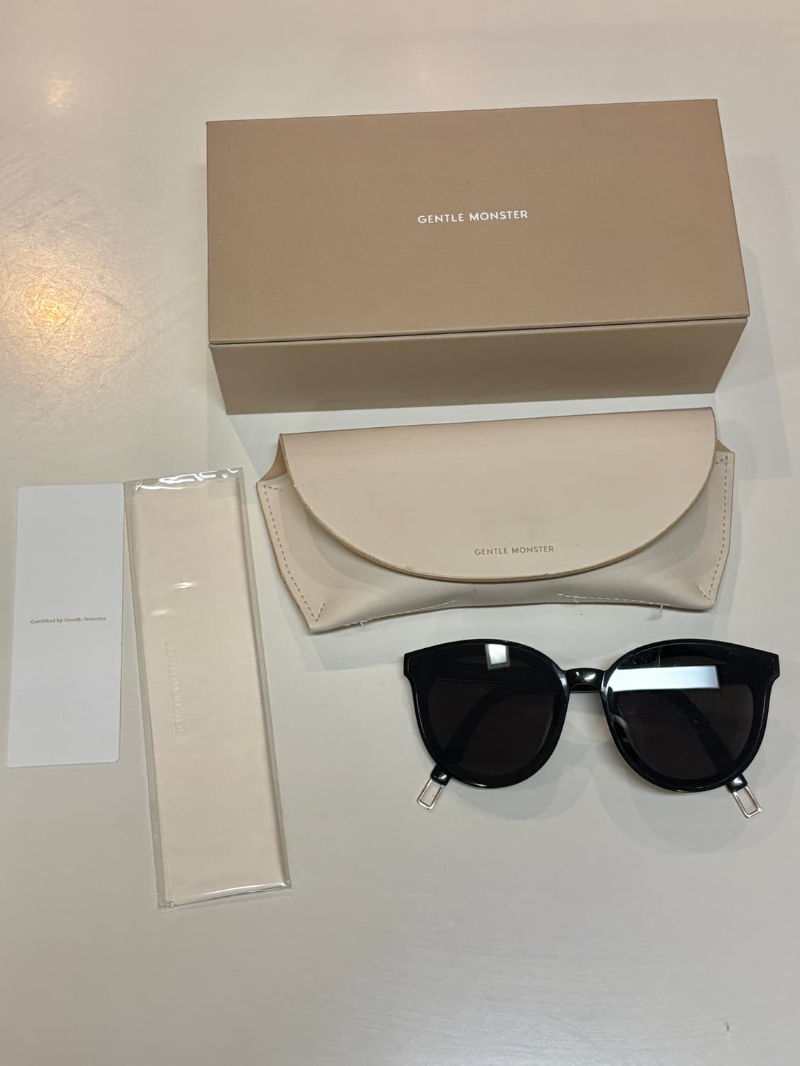 젠틀몬스터 선글라스 풀패키지 상품이미지2